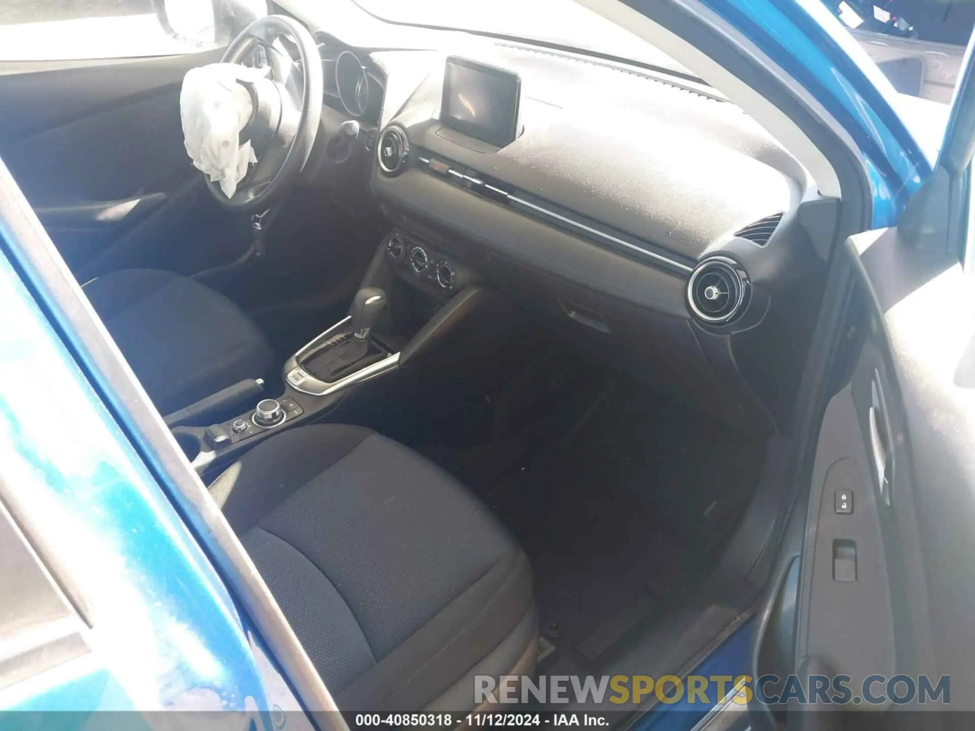 5 Photograph of a damaged car 3MYDLBJV0LY702197 TOYOTA YARIS 2020