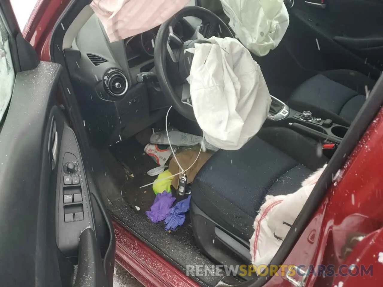 8 Photograph of a damaged car 3MYDLBJV0LY703012 TOYOTA YARIS 2020