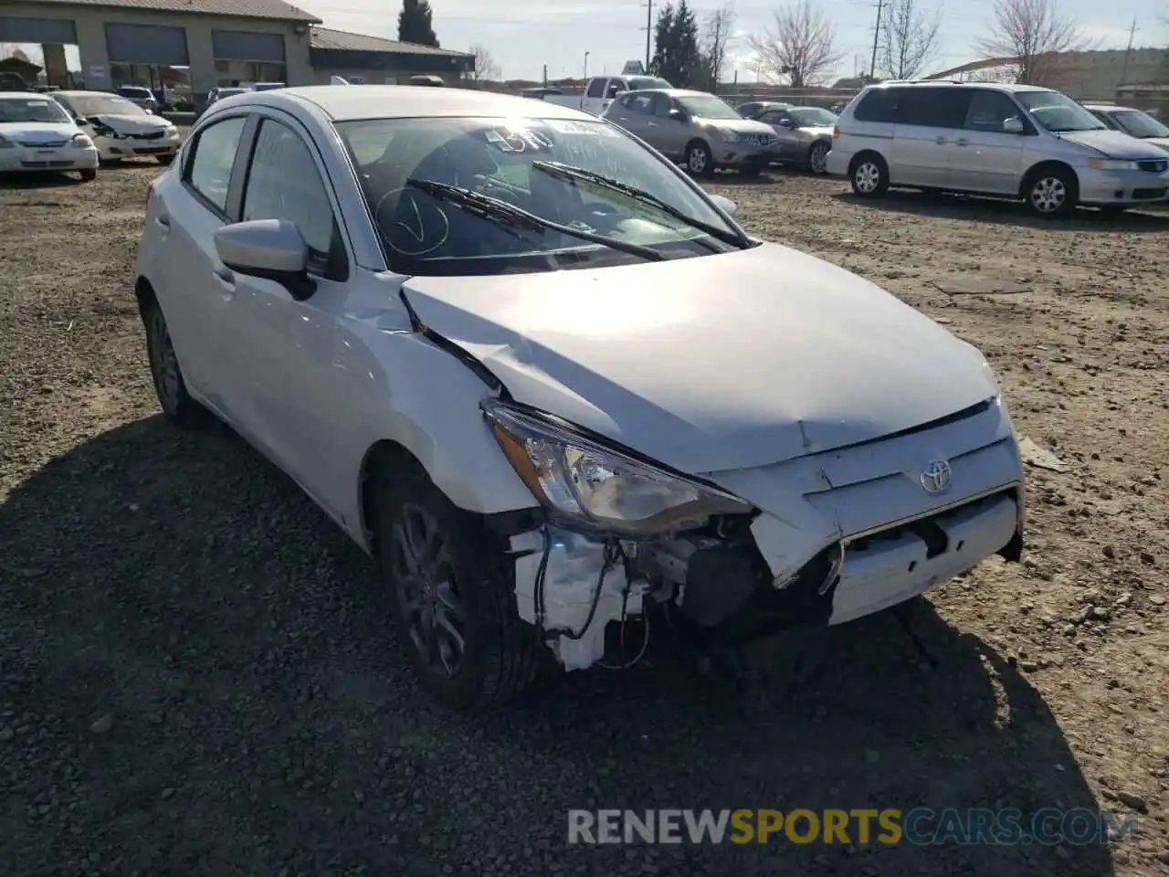 1 Photograph of a damaged car 3MYDLBJV0LY705889 TOYOTA YARIS 2020