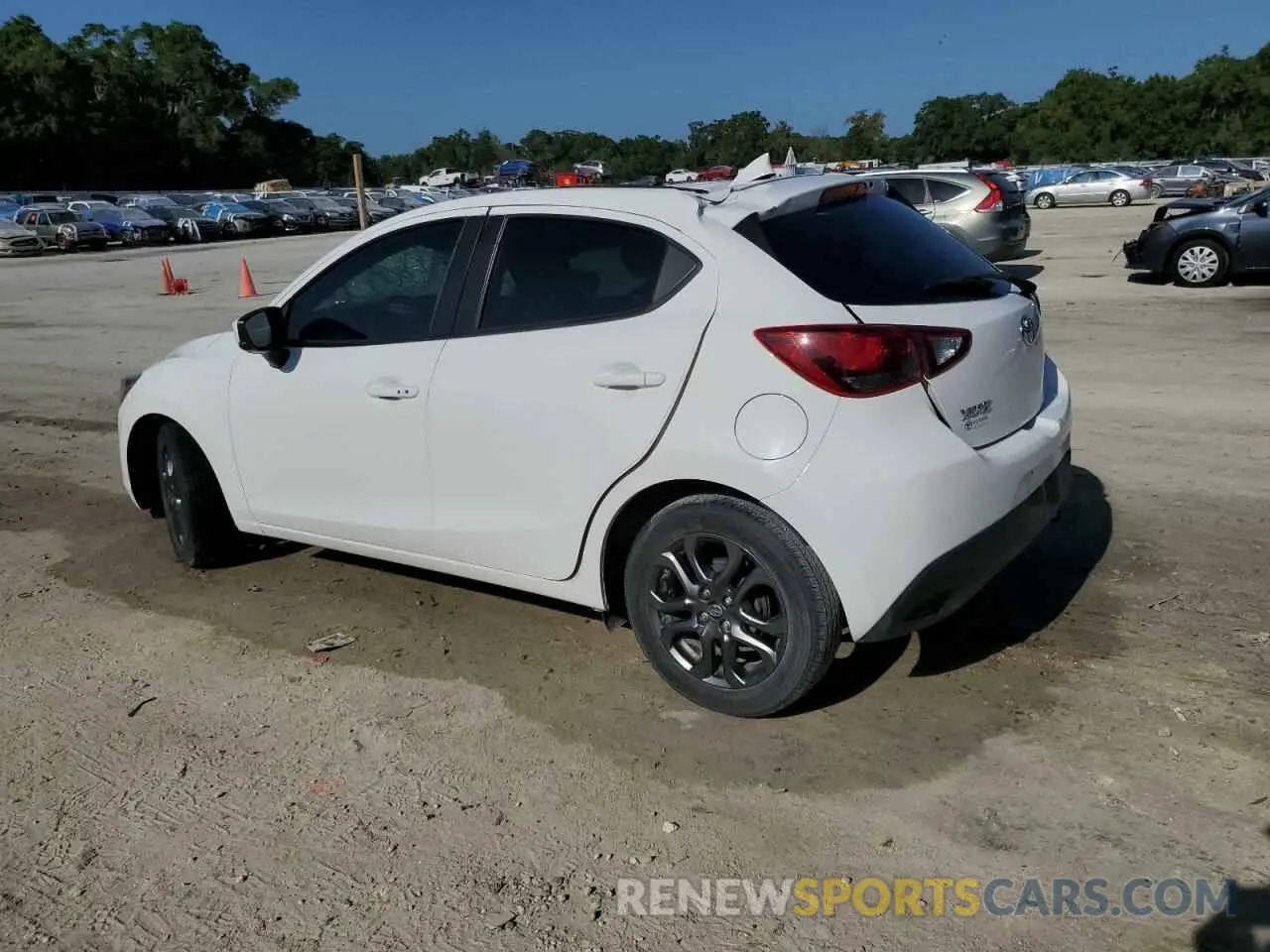 2 Photograph of a damaged car 3MYDLBJV1LY701432 TOYOTA YARIS 2020