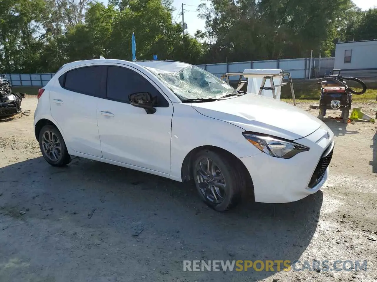 4 Photograph of a damaged car 3MYDLBJV1LY701432 TOYOTA YARIS 2020