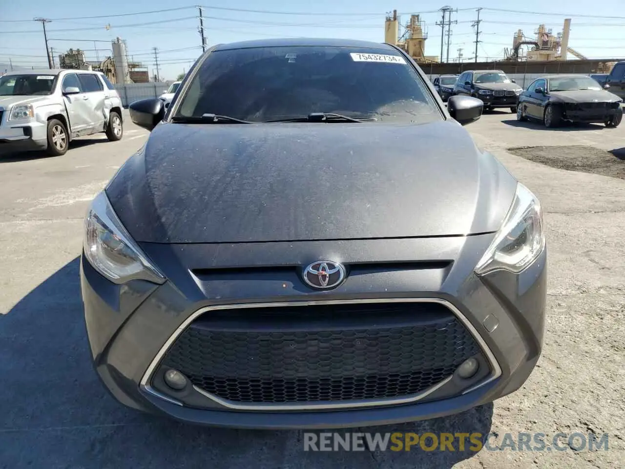 5 Photograph of a damaged car 3MYDLBJV2LY705604 TOYOTA YARIS 2020