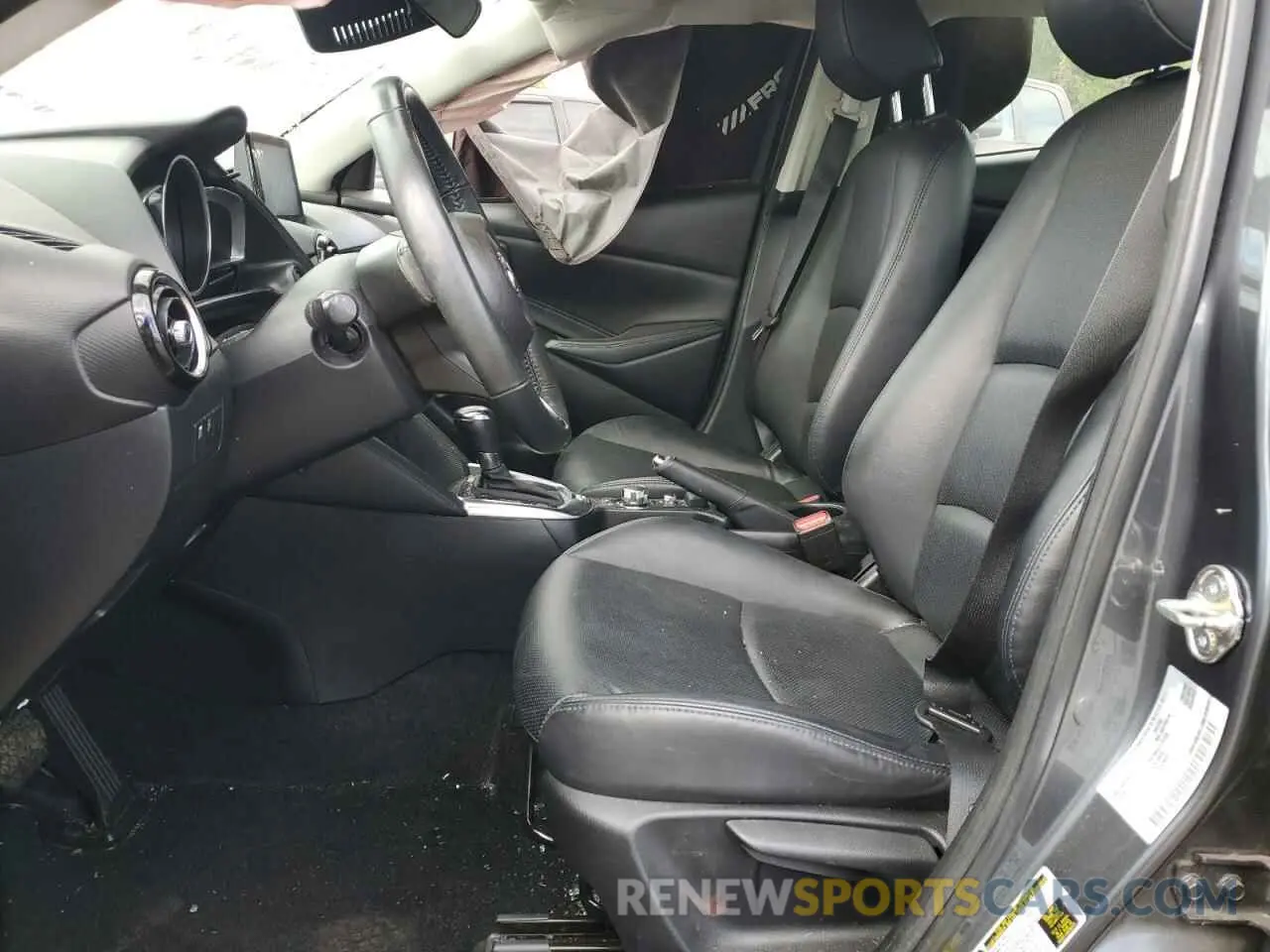 7 Photograph of a damaged car 3MYDLBJV2LY706767 TOYOTA YARIS 2020