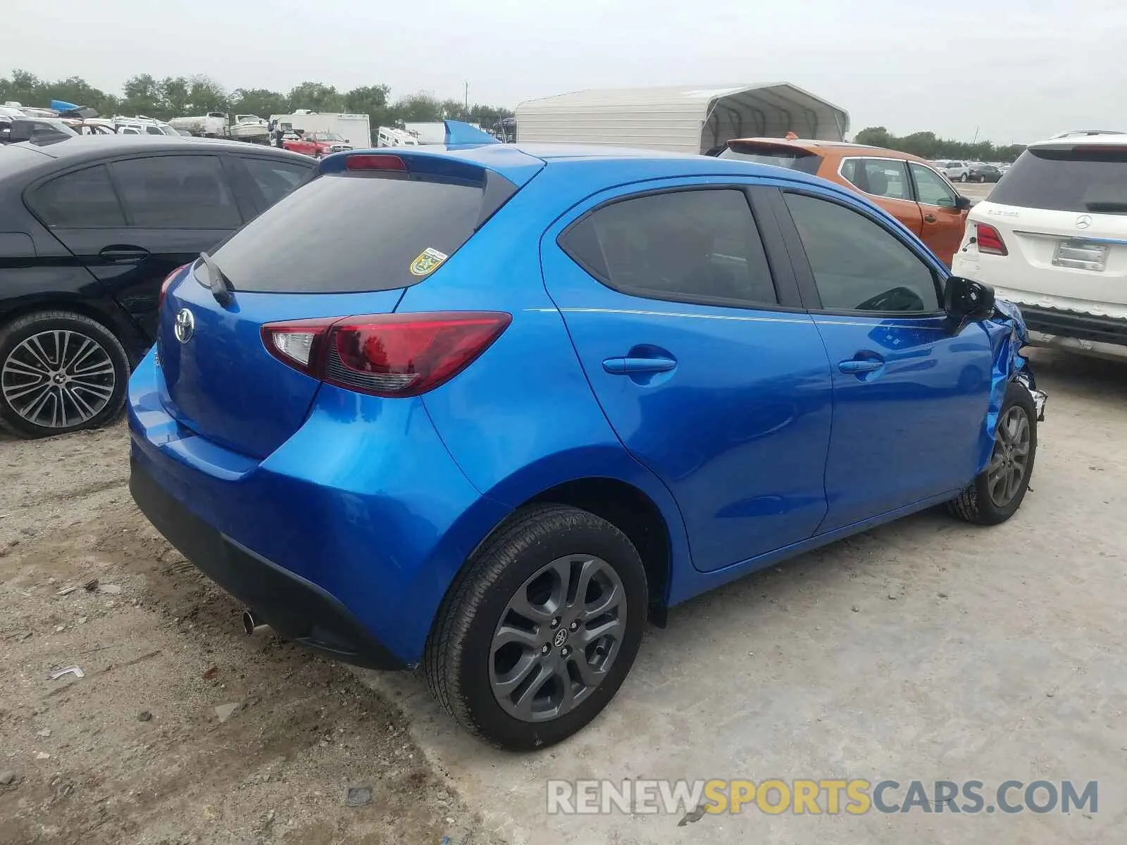 4 Photograph of a damaged car 3MYDLBJV2LY709135 TOYOTA YARIS 2020