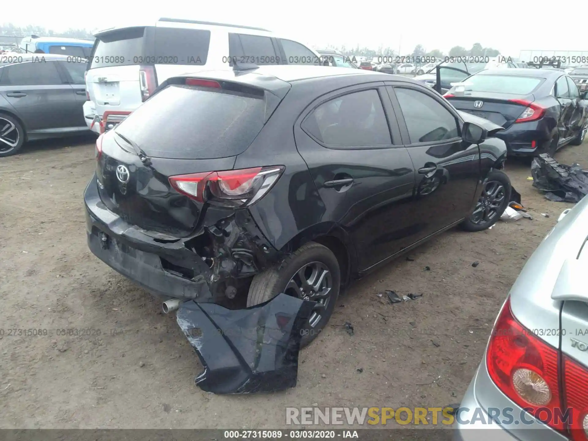 4 Photograph of a damaged car 3MYDLBJV3LY701576 TOYOTA YARIS 2020