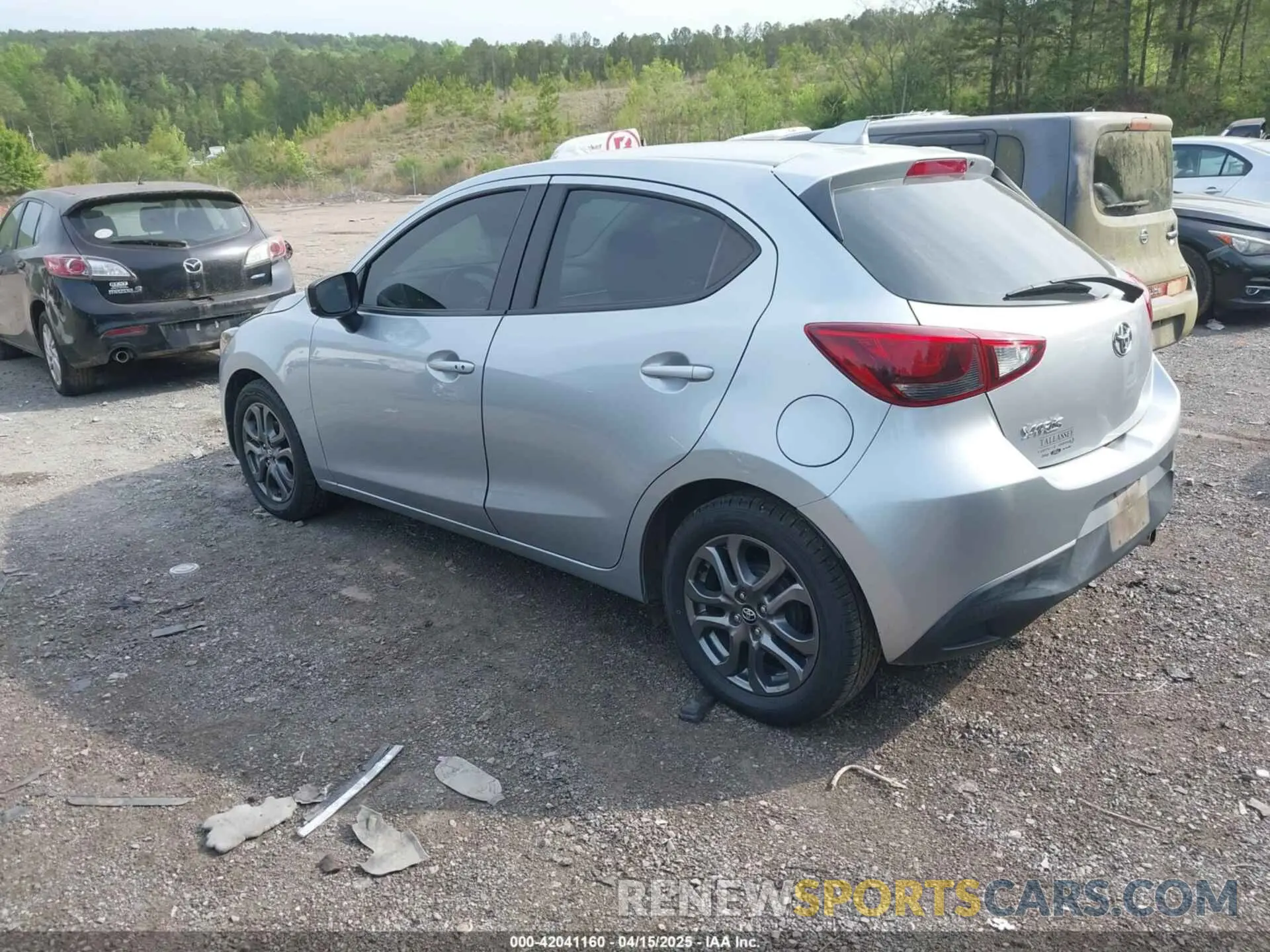 3 Photograph of a damaged car 3MYDLBJV3LY709015 TOYOTA YARIS 2020
