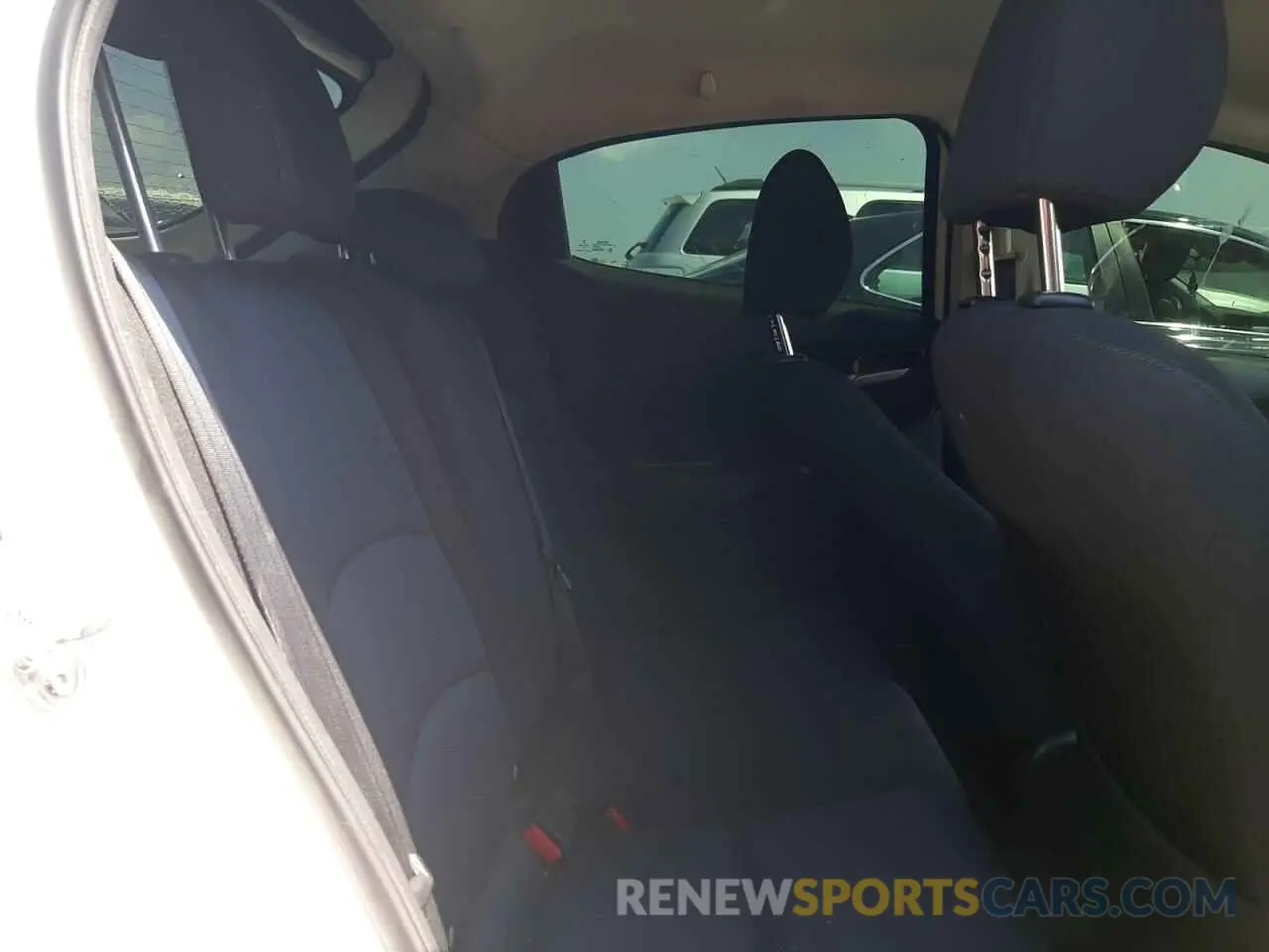 10 Photograph of a damaged car 3MYDLBJV4LY703546 TOYOTA YARIS 2020