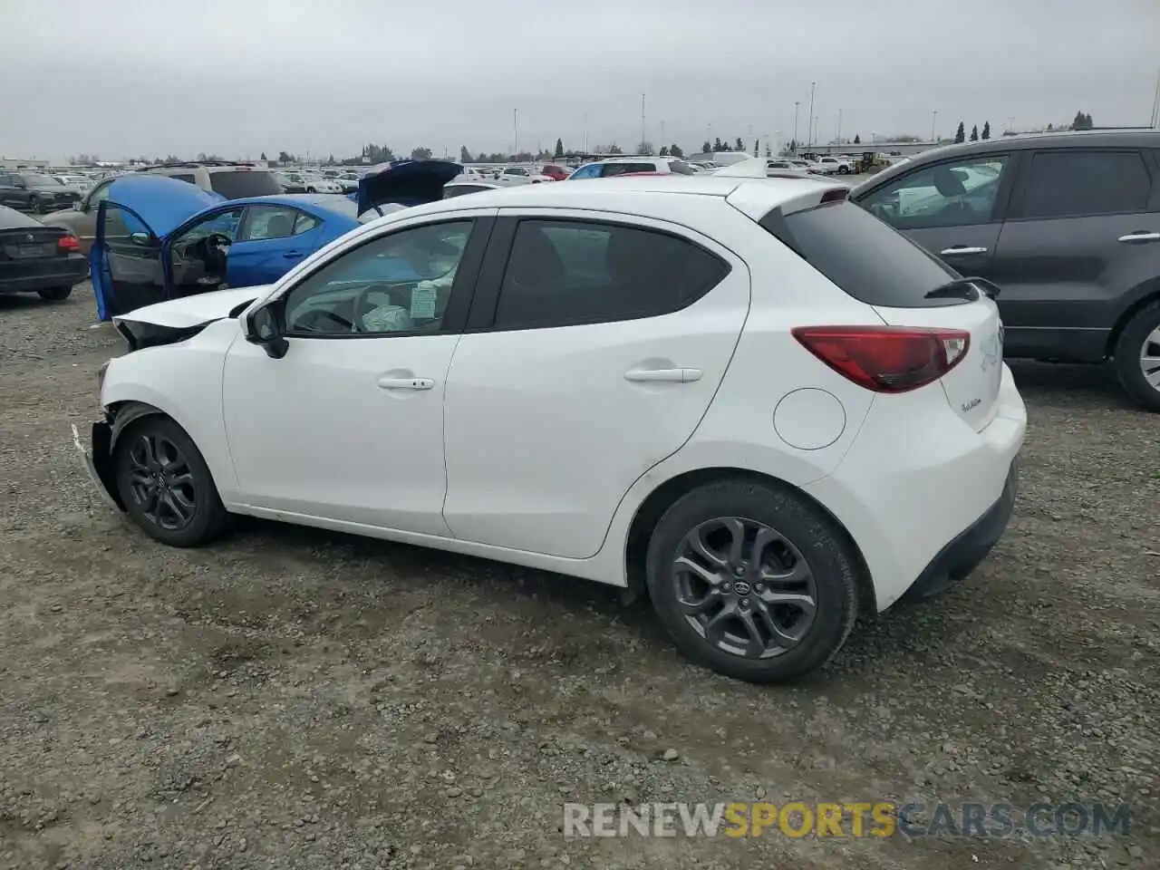 2 Photograph of a damaged car 3MYDLBJV4LY707502 TOYOTA YARIS 2020