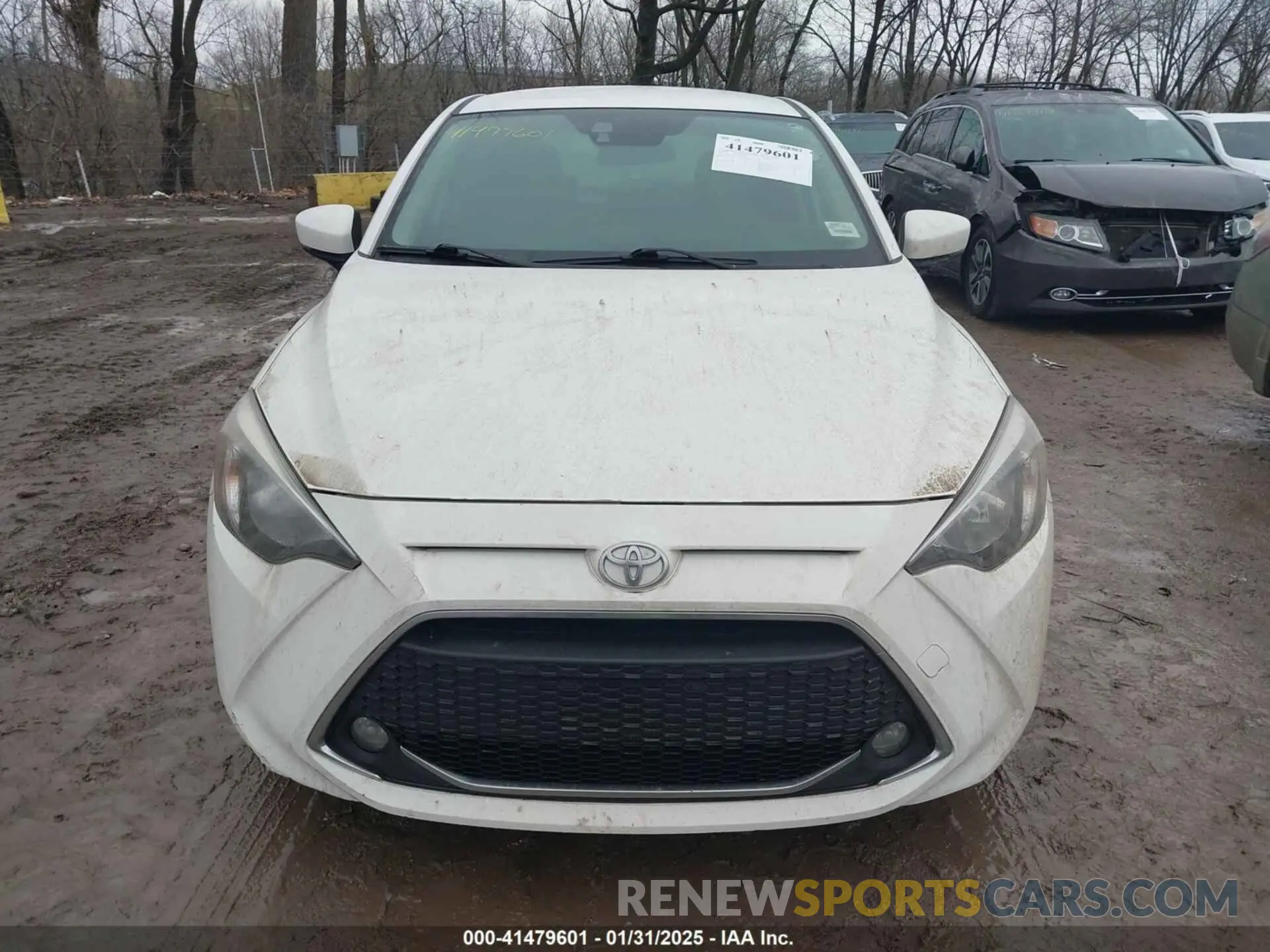 12 Photograph of a damaged car 3MYDLBJV5LY706259 TOYOTA YARIS 2020