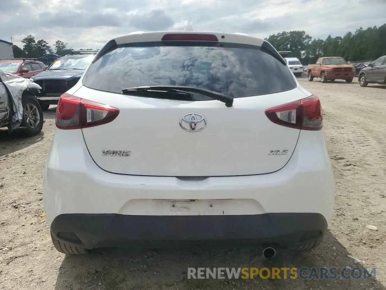 6 Photograph of a damaged car 3MYDLBJV6LY704391 TOYOTA YARIS 2020