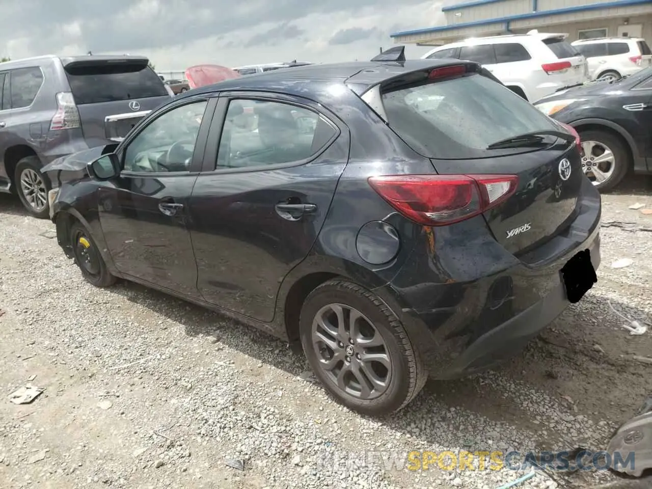 2 Photograph of a damaged car 3MYDLBJV6LY707064 TOYOTA YARIS 2020