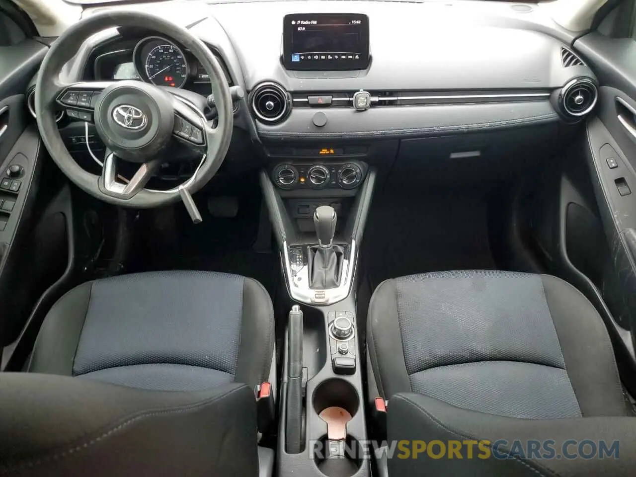 8 Photograph of a damaged car 3MYDLBJV6LY716346 TOYOTA YARIS 2020