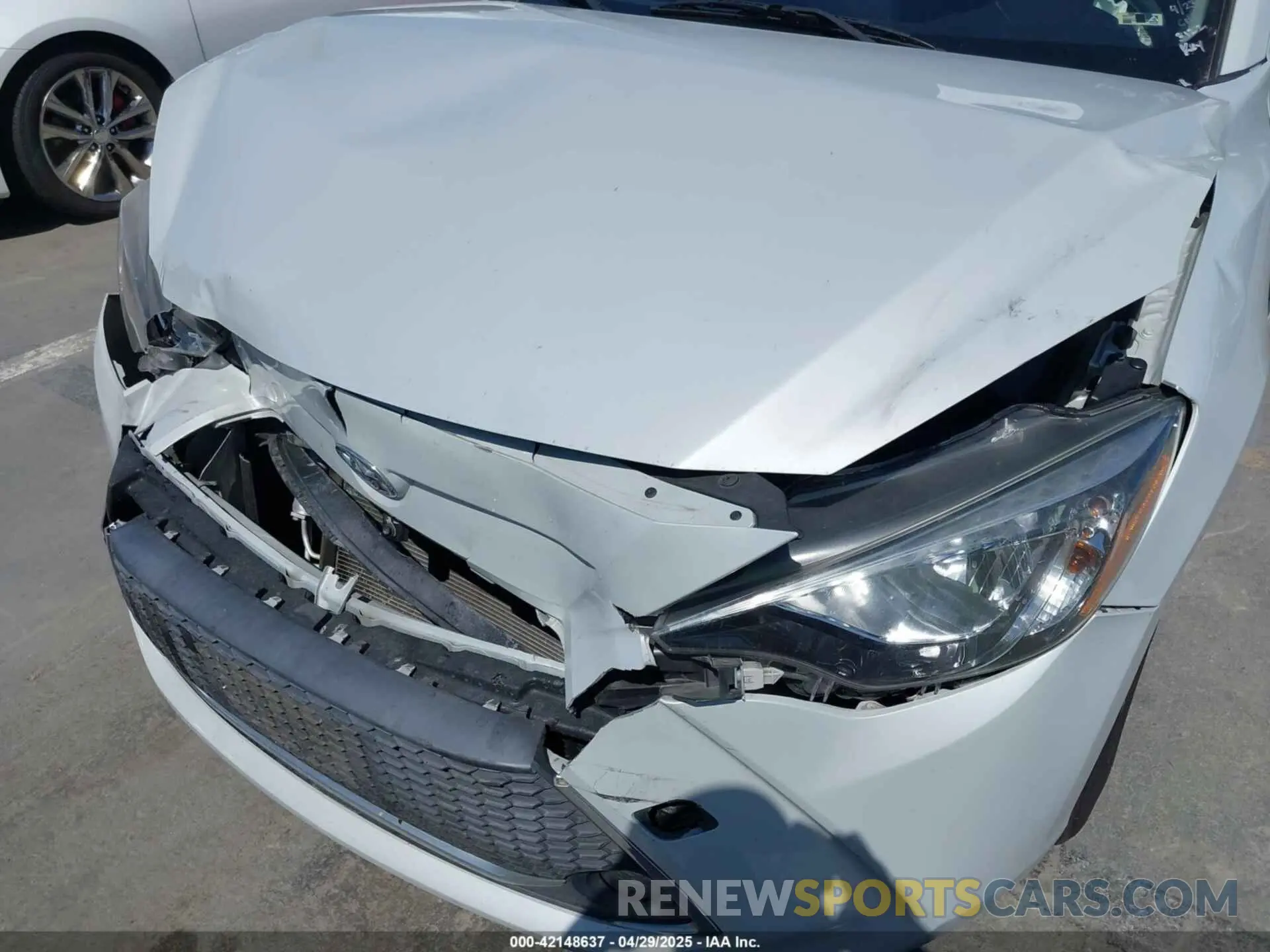 6 Photograph of a damaged car 3MYDLBJV7LY703122 TOYOTA YARIS 2020