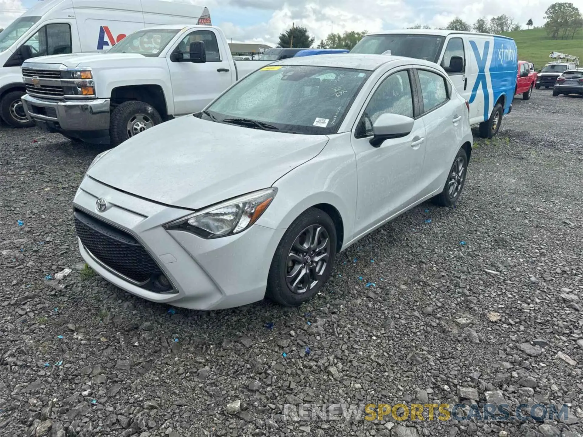 10 Photograph of a damaged car 3MYDLBJV7LY707896 TOYOTA YARIS 2020