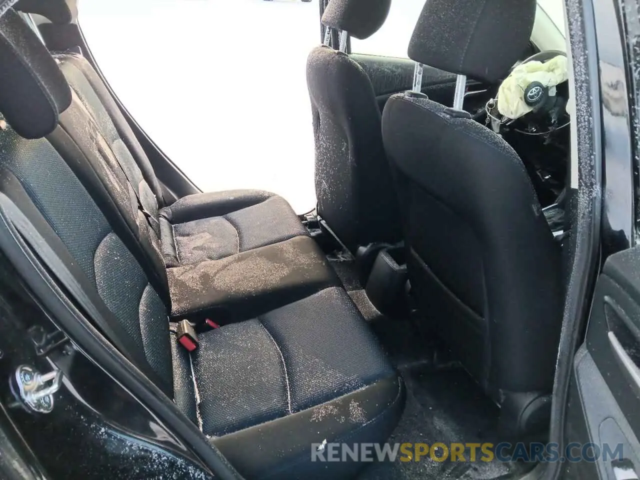 10 Photograph of a damaged car 3MYDLBJV8LY702562 TOYOTA YARIS 2020
