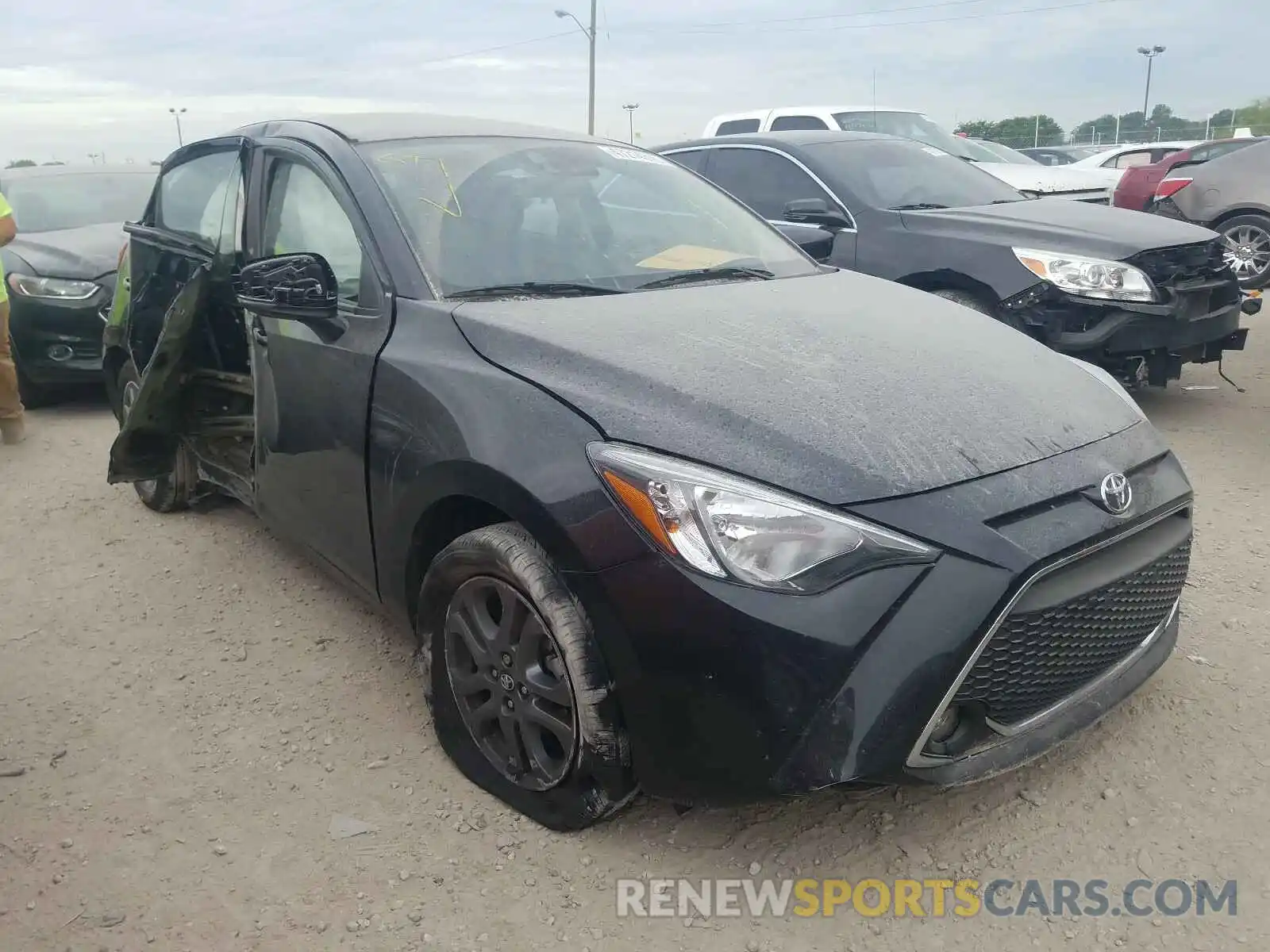 1 Photograph of a damaged car 3MYDLBJVXLY711800 TOYOTA YARIS 2020