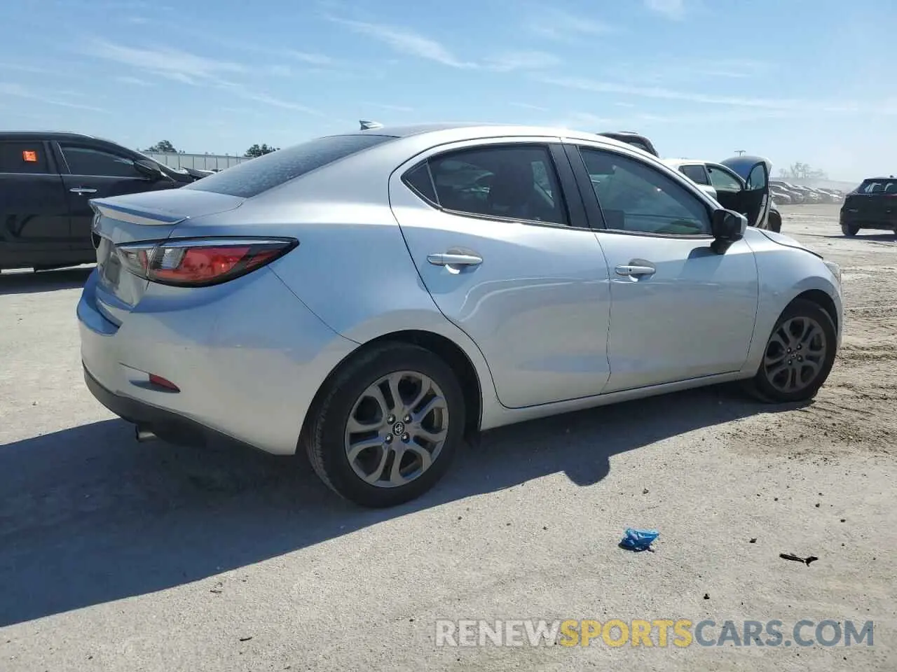 3 Photograph of a damaged car 3MYDLBYV1LY714882 TOYOTA YARIS 2020