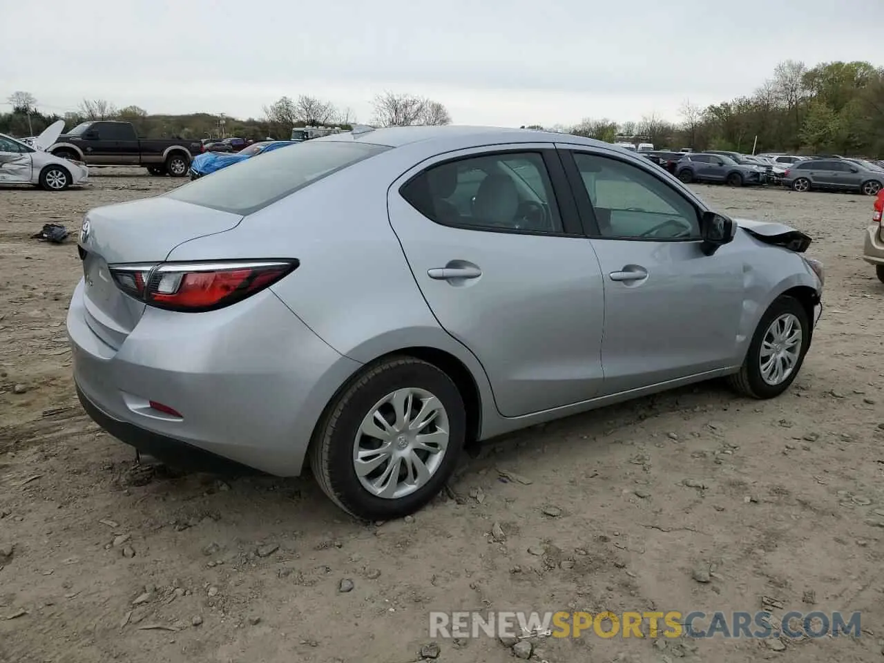 3 Photograph of a damaged car 3MYDLBYV3LY715905 TOYOTA YARIS 2020