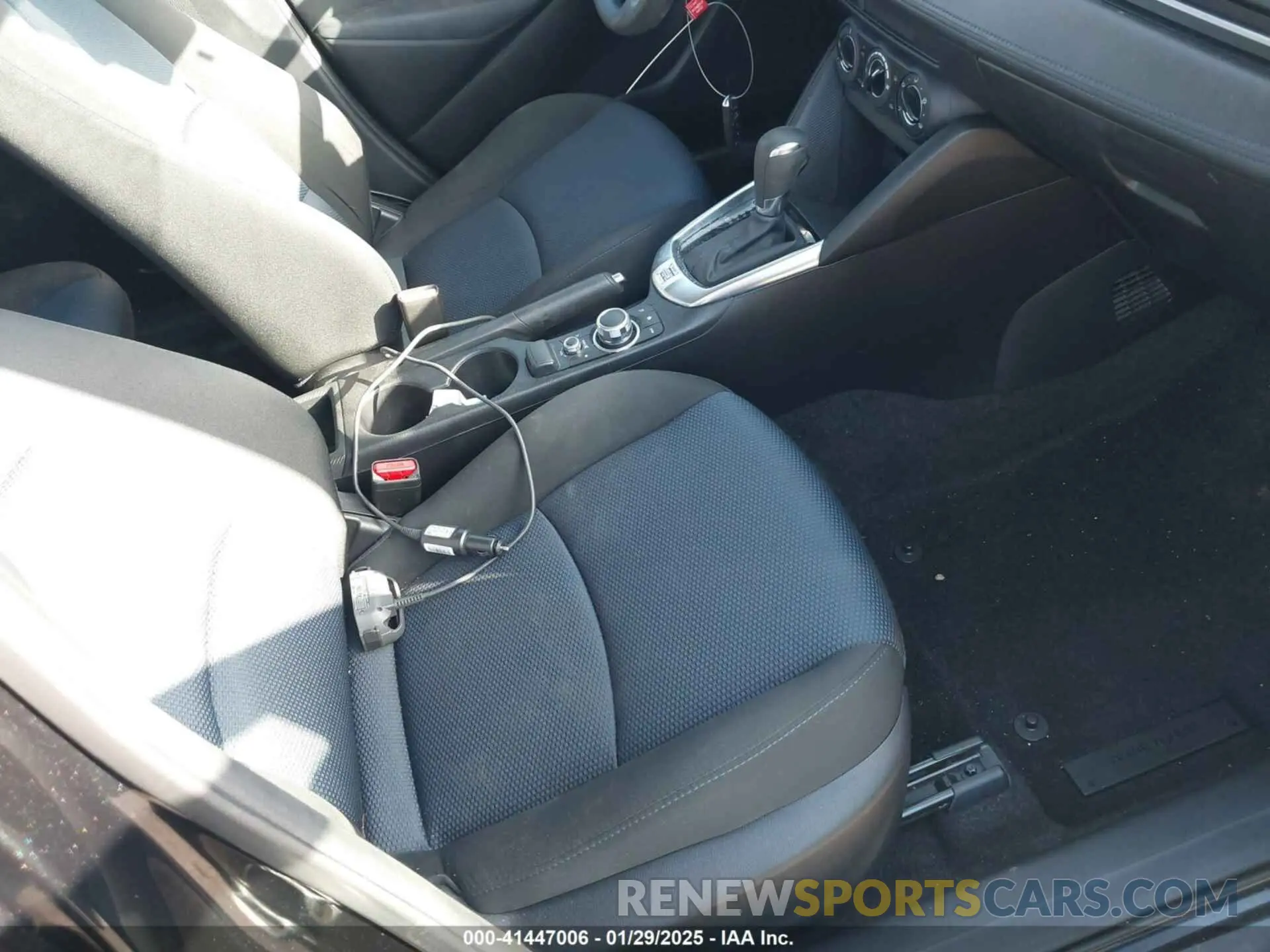 5 Photograph of a damaged car 3MYDLBYV7LY712120 TOYOTA YARIS 2020