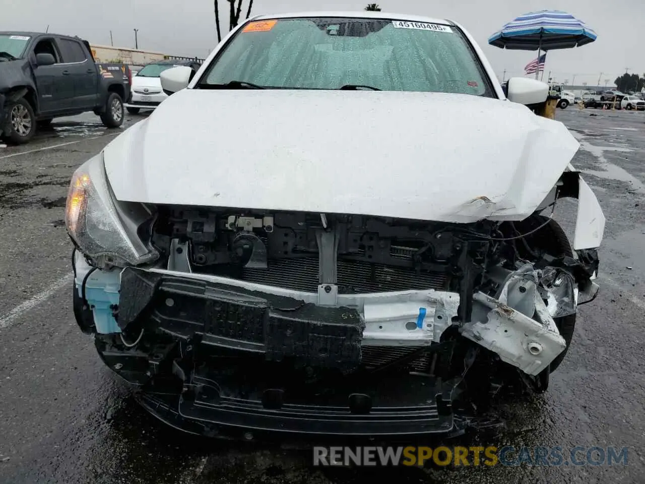 5 Photograph of a damaged car 3MYDLBYV8LY716435 TOYOTA YARIS 2020