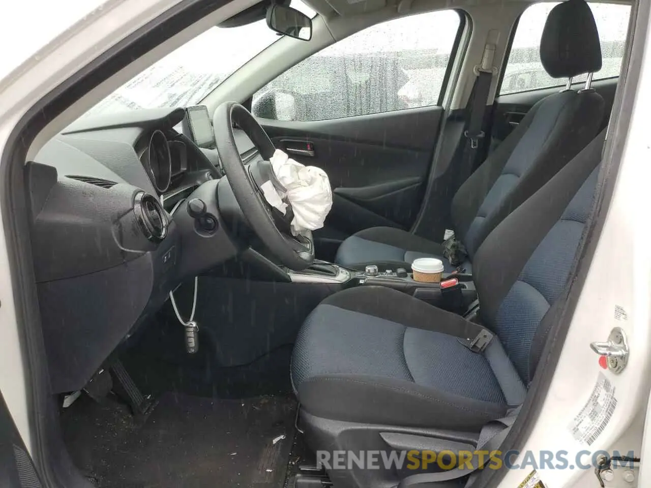 7 Photograph of a damaged car 3MYDLBYV8LY716435 TOYOTA YARIS 2020