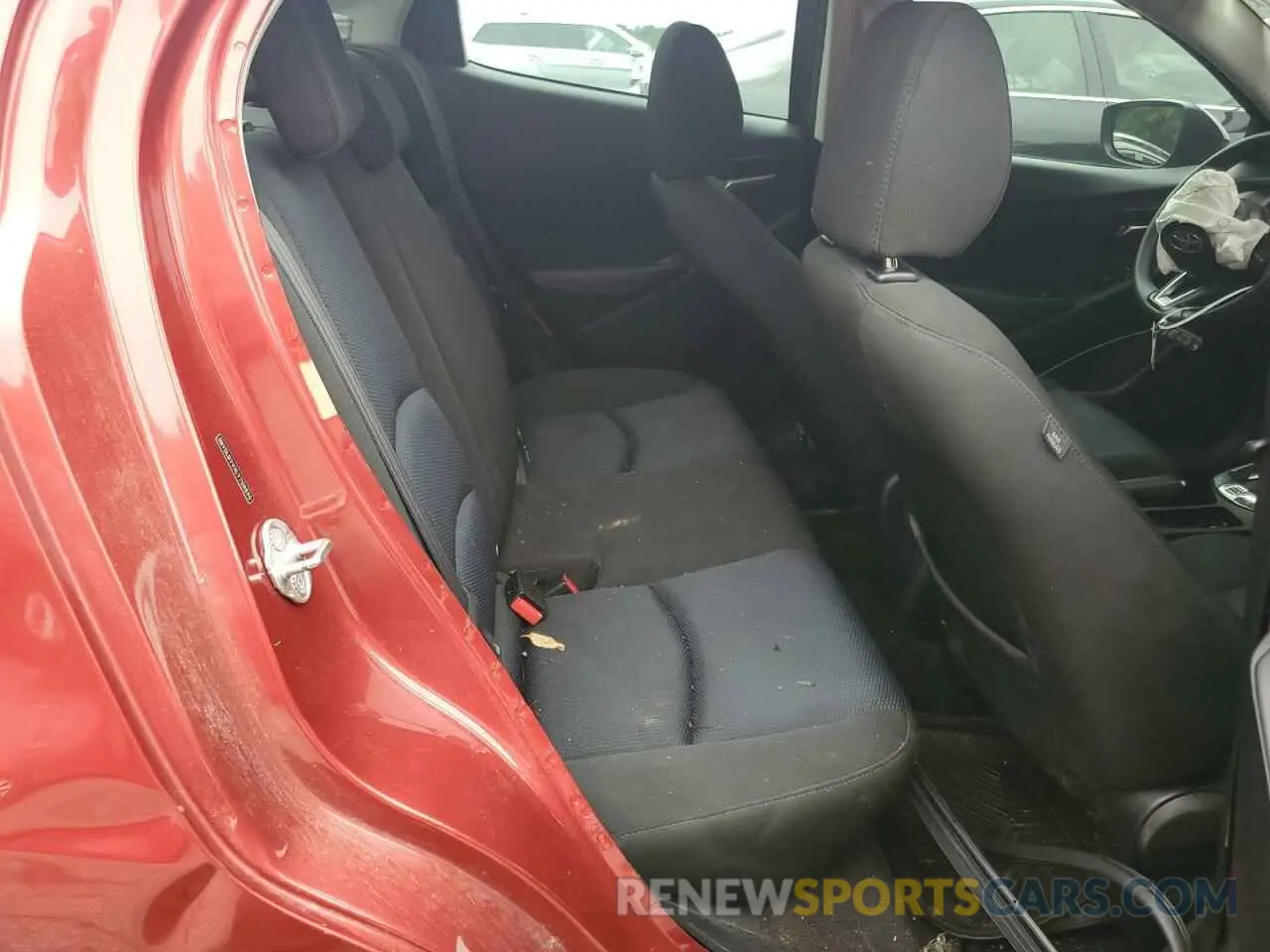 10 Photograph of a damaged car 3MYDLBYVXLY708840 TOYOTA YARIS 2020