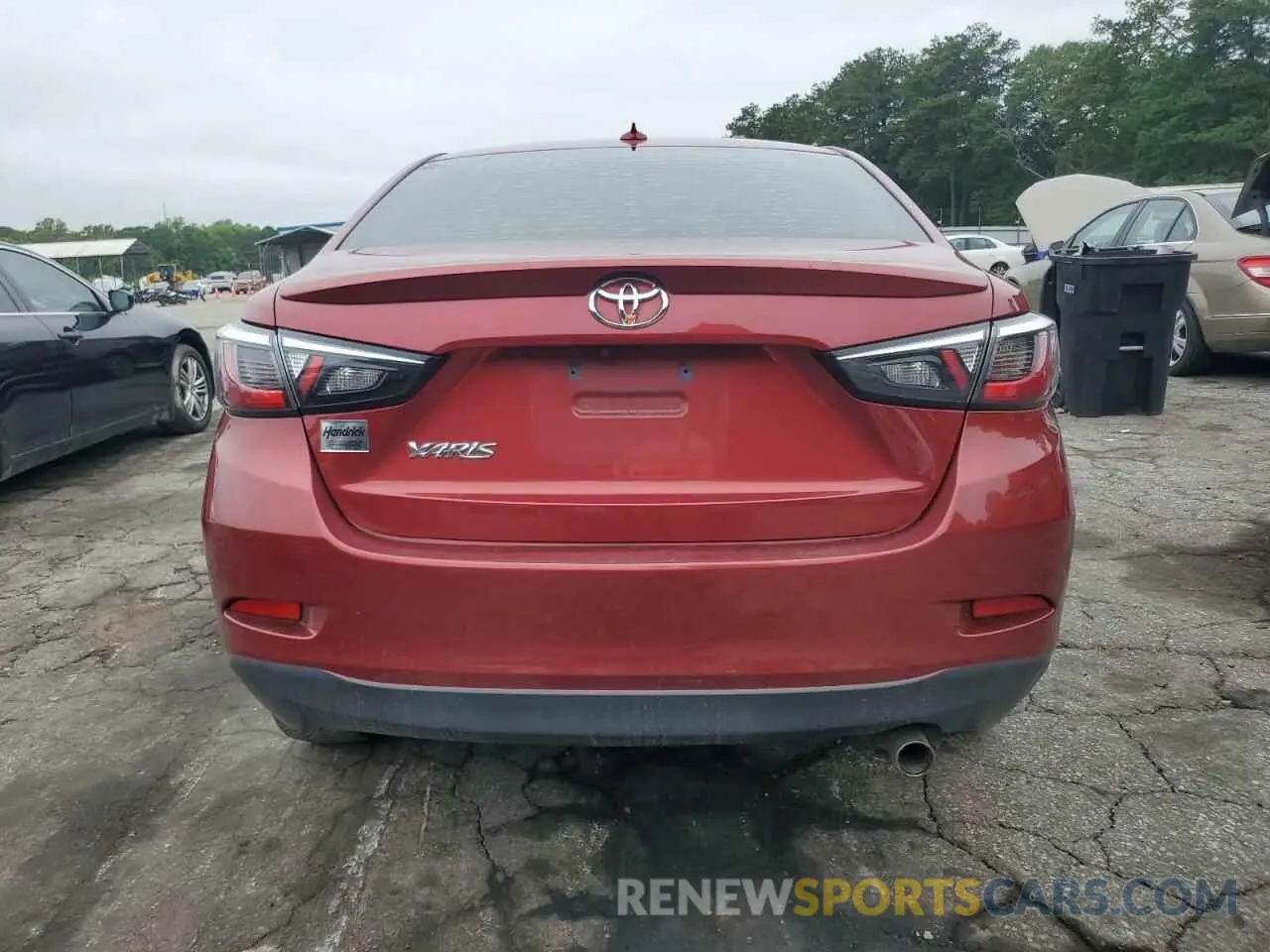 6 Photograph of a damaged car 3MYDLBYVXLY708840 TOYOTA YARIS 2020