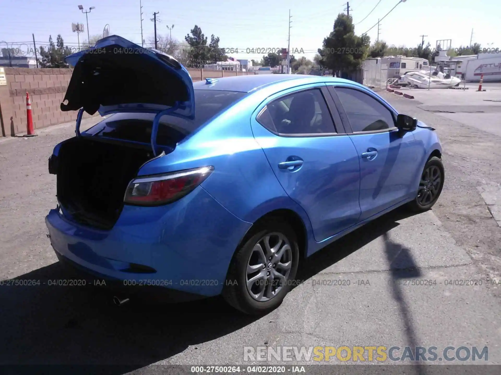 4 Photograph of a damaged car 3MYDLBYVXLY708904 TOYOTA YARIS 2020