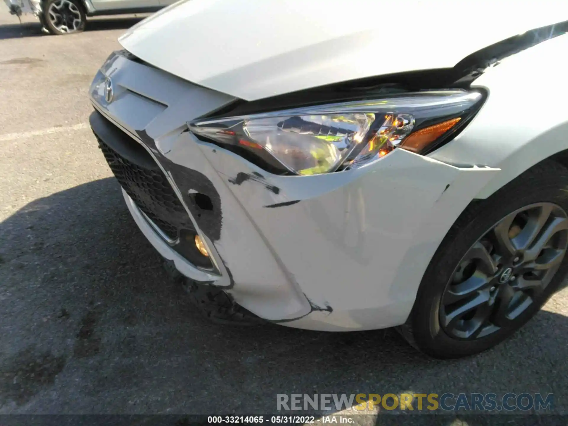 6 Photograph of a damaged car 3MYDLBJV1LY702810 TOYOTA YARIS HATCHBACK 2020