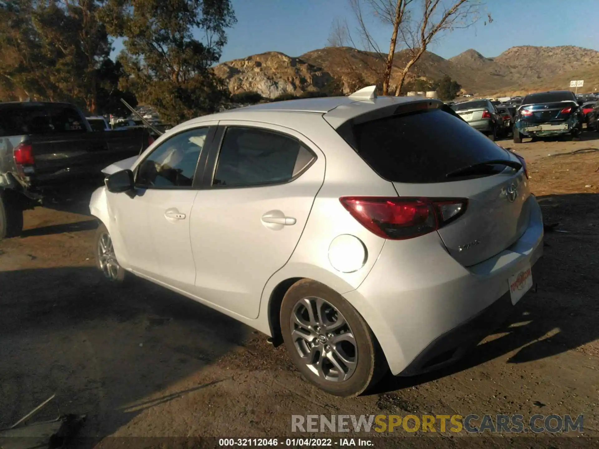 3 Photograph of a damaged car 3MYDLBJV3LY704719 TOYOTA YARIS HATCHBACK 2020