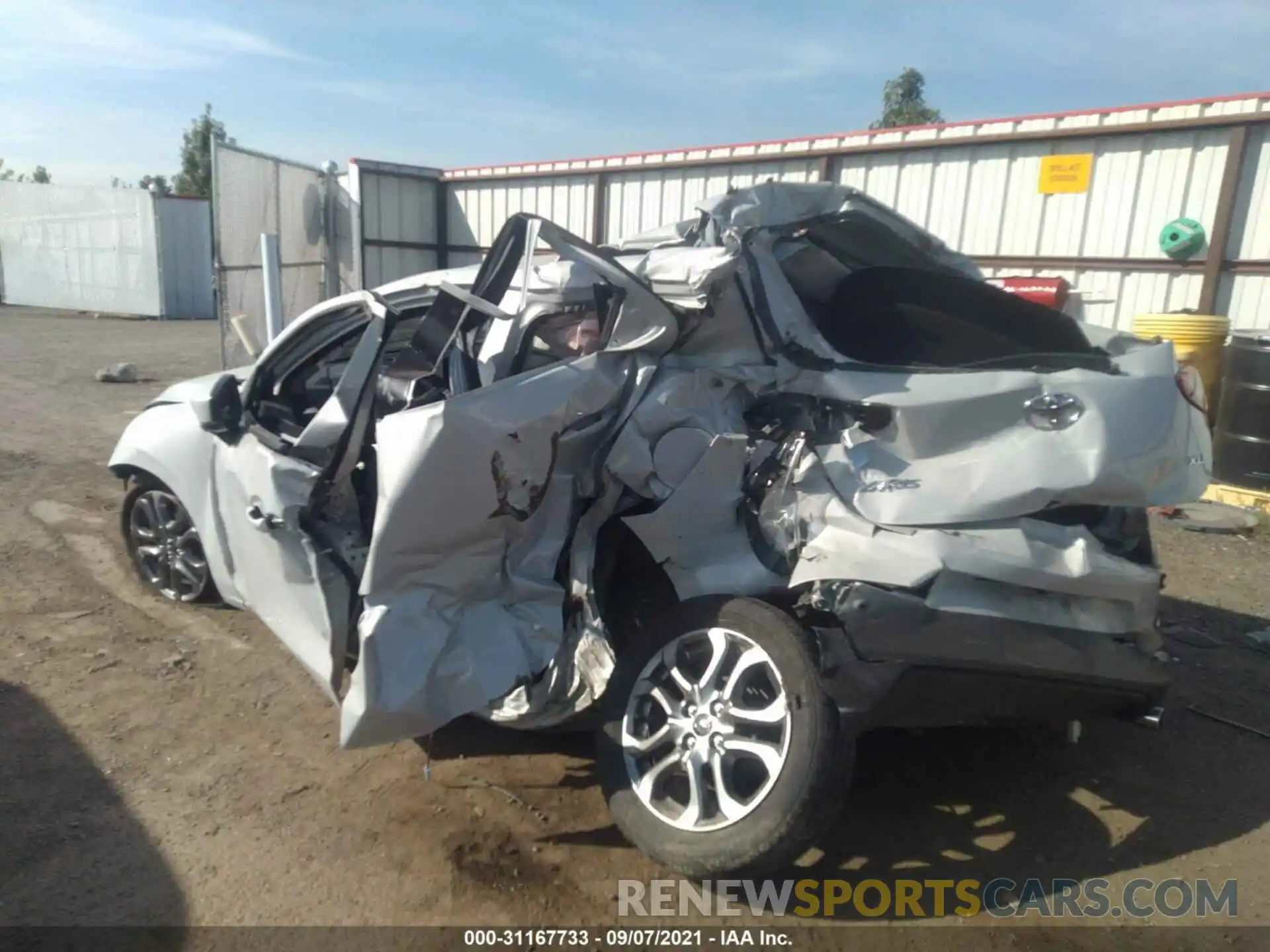 6 Photograph of a damaged car 3MYDLBJV5LY716709 TOYOTA YARIS HATCHBACK 2020