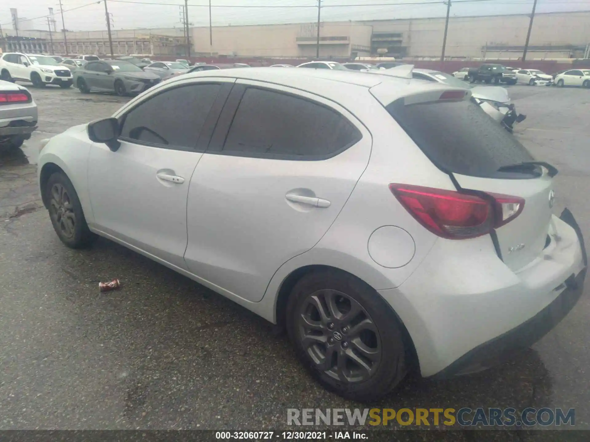 3 Photograph of a damaged car 3MYDLBJV6LY704908 TOYOTA YARIS HATCHBACK 2020