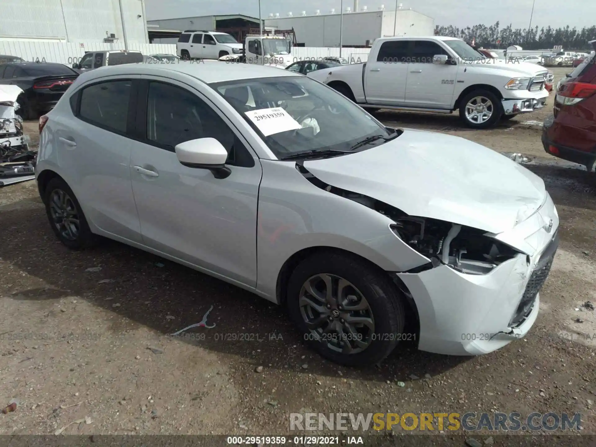 1 Photograph of a damaged car 3MYDLBJV6LY705900 TOYOTA YARIS HATCHBACK 2020