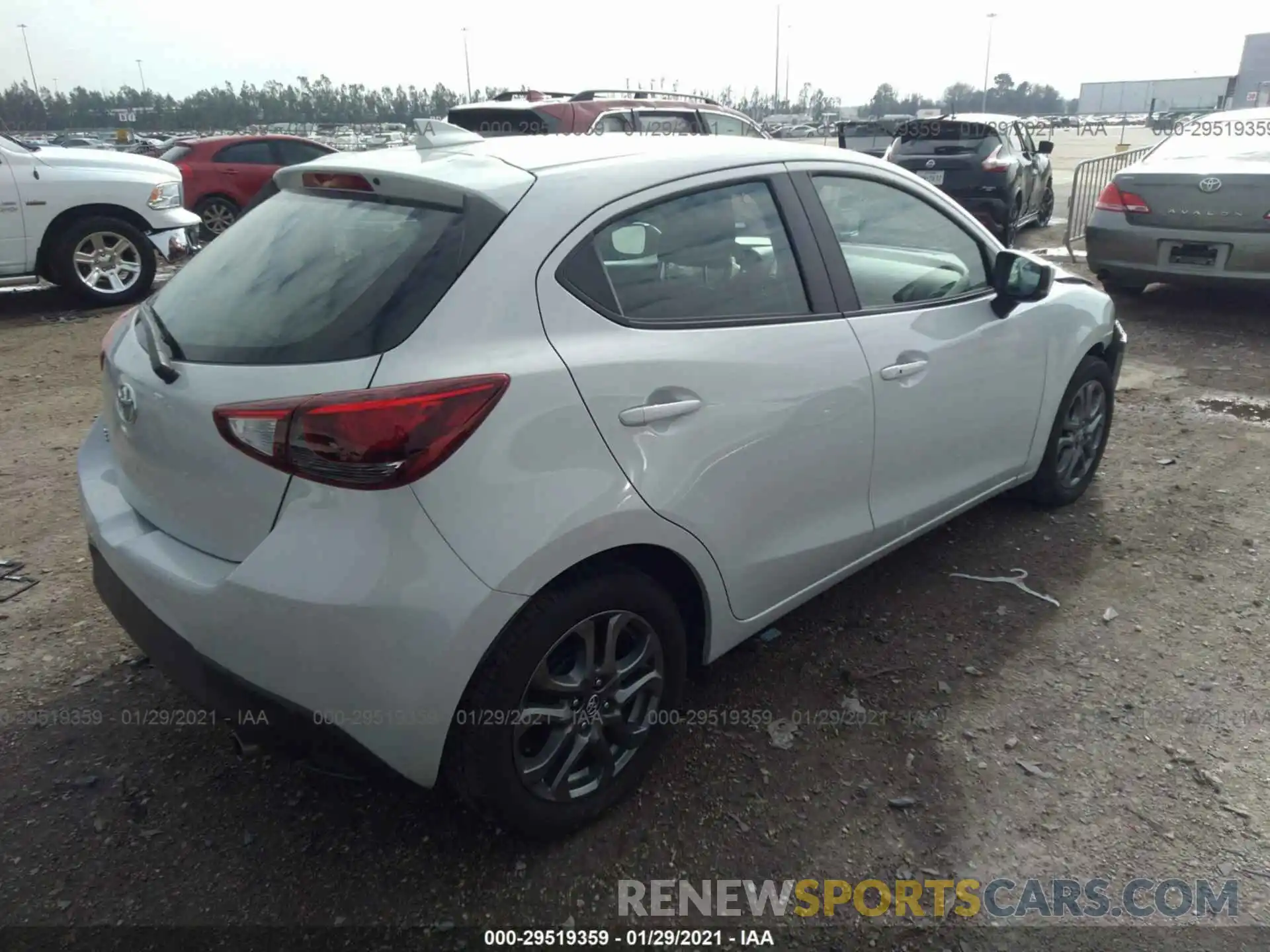 4 Photograph of a damaged car 3MYDLBJV6LY705900 TOYOTA YARIS HATCHBACK 2020