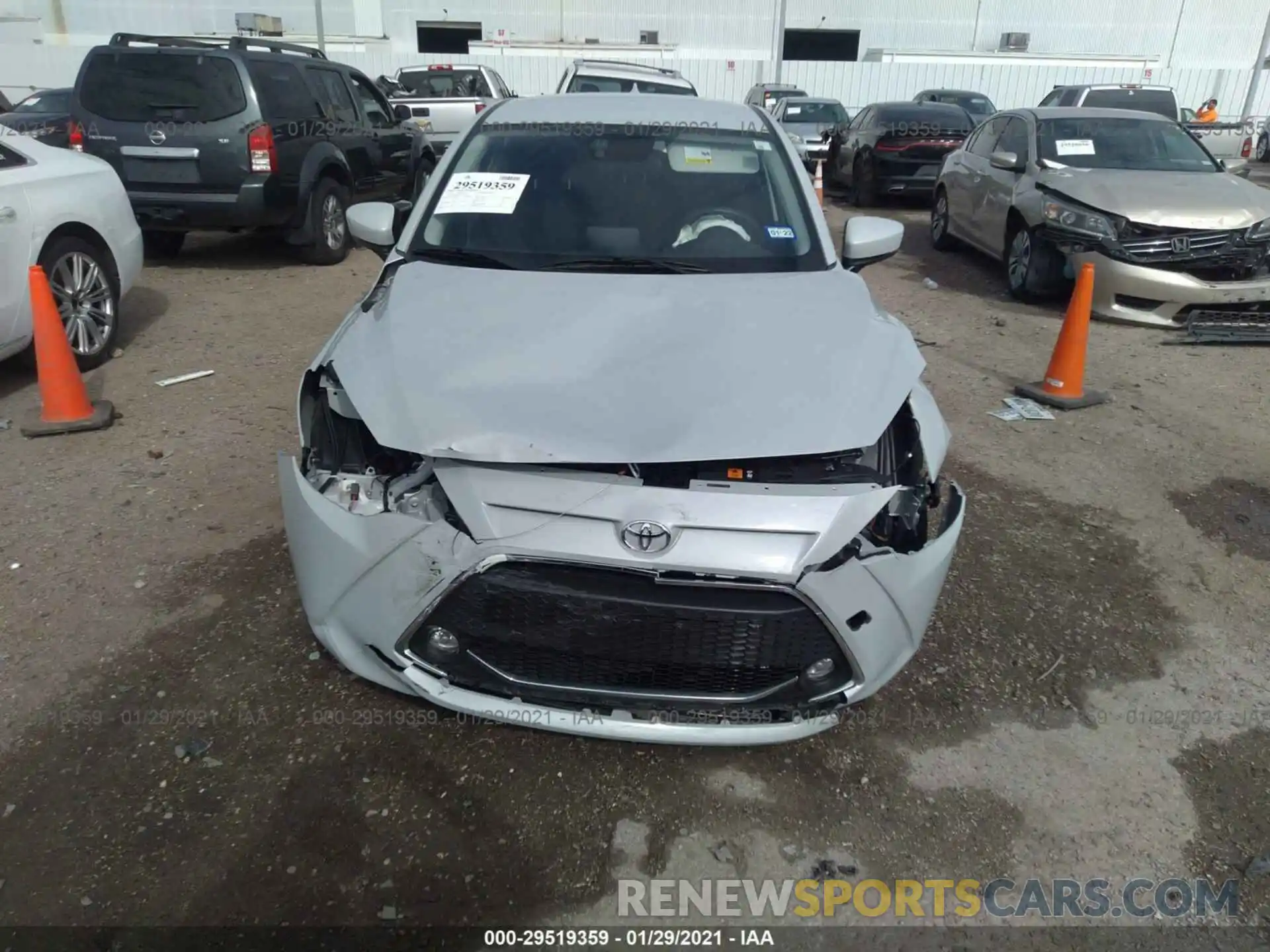 6 Photograph of a damaged car 3MYDLBJV6LY705900 TOYOTA YARIS HATCHBACK 2020