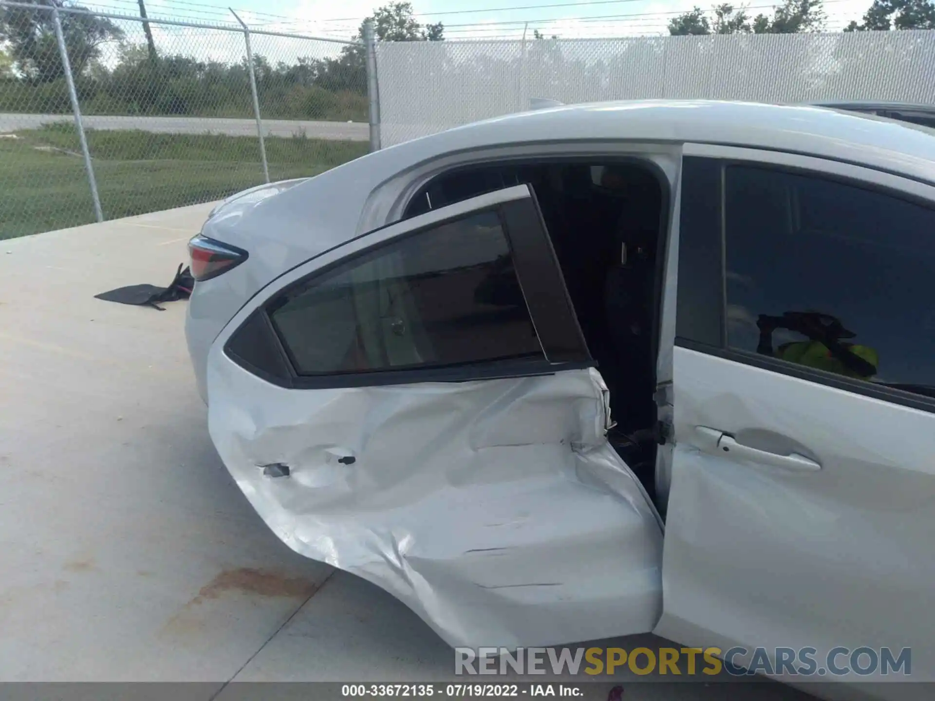 6 Photograph of a damaged car 3MYDLBYV2KY519288 TOYOTA YARIS SEDAN 2019