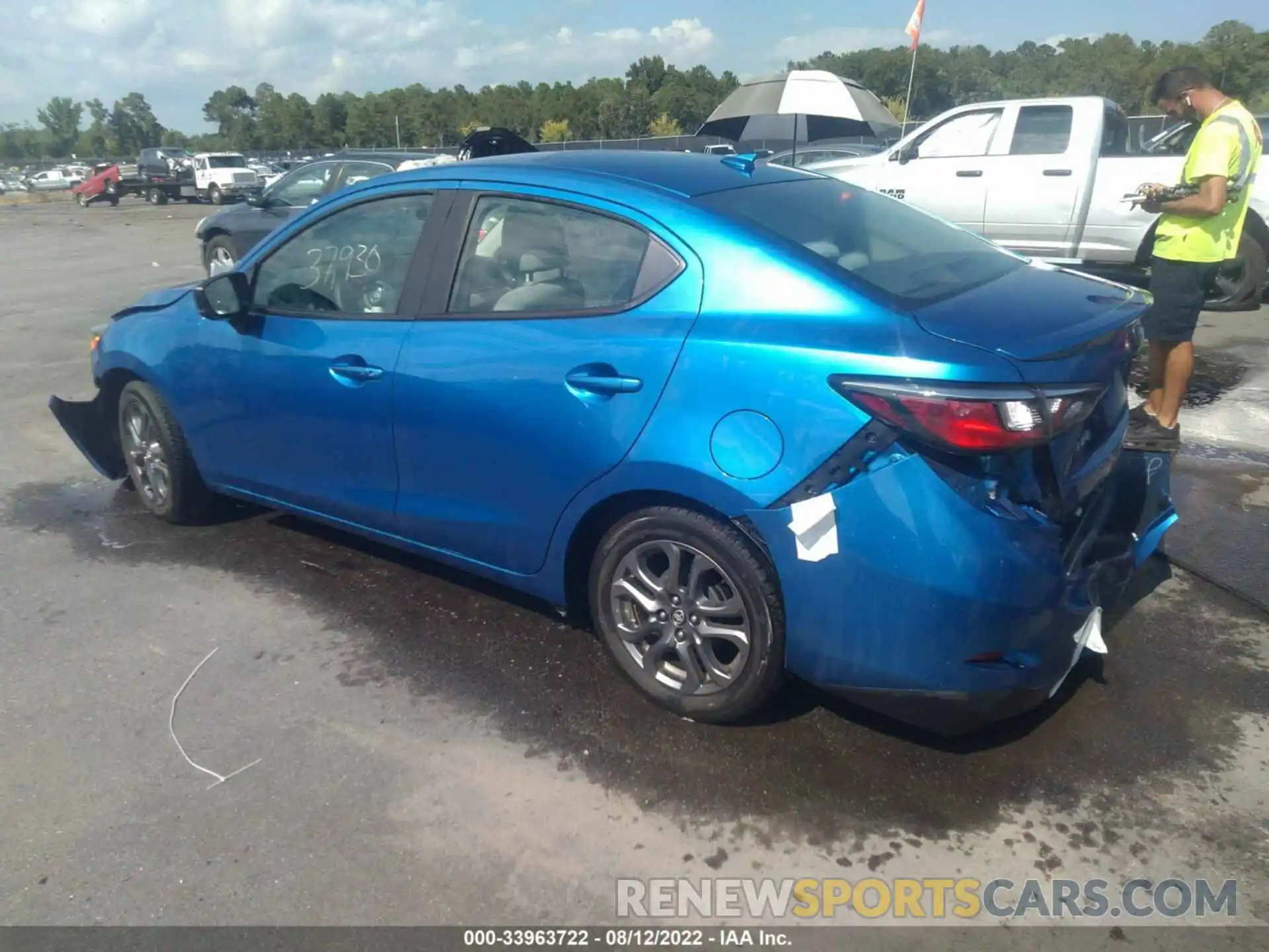 3 Photograph of a damaged car 3MYDLBYV4KY523794 TOYOTA YARIS SEDAN 2019