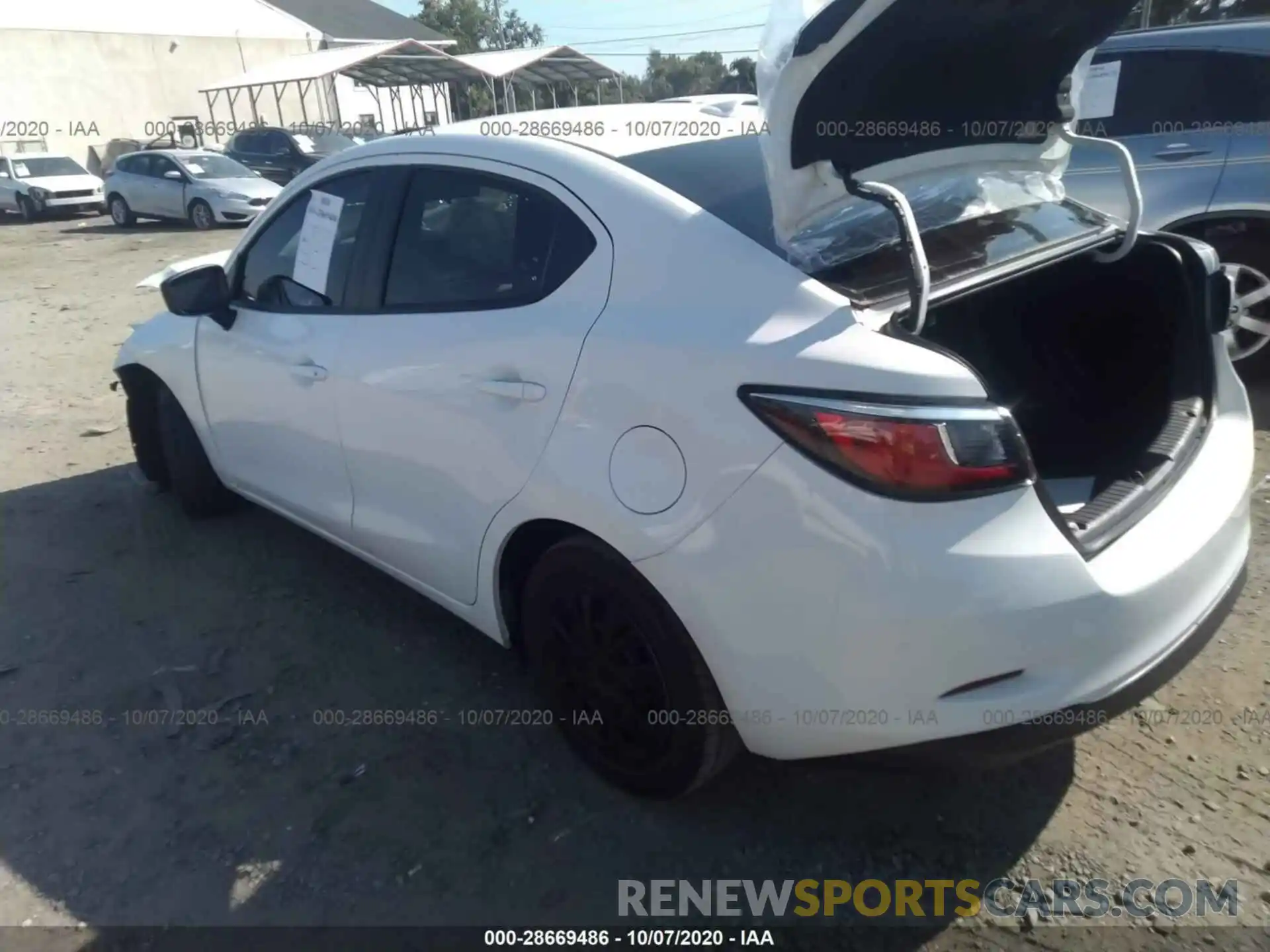 3 Photograph of a damaged car 3MYDLBYV4KY524315 TOYOTA YARIS SEDAN 2019