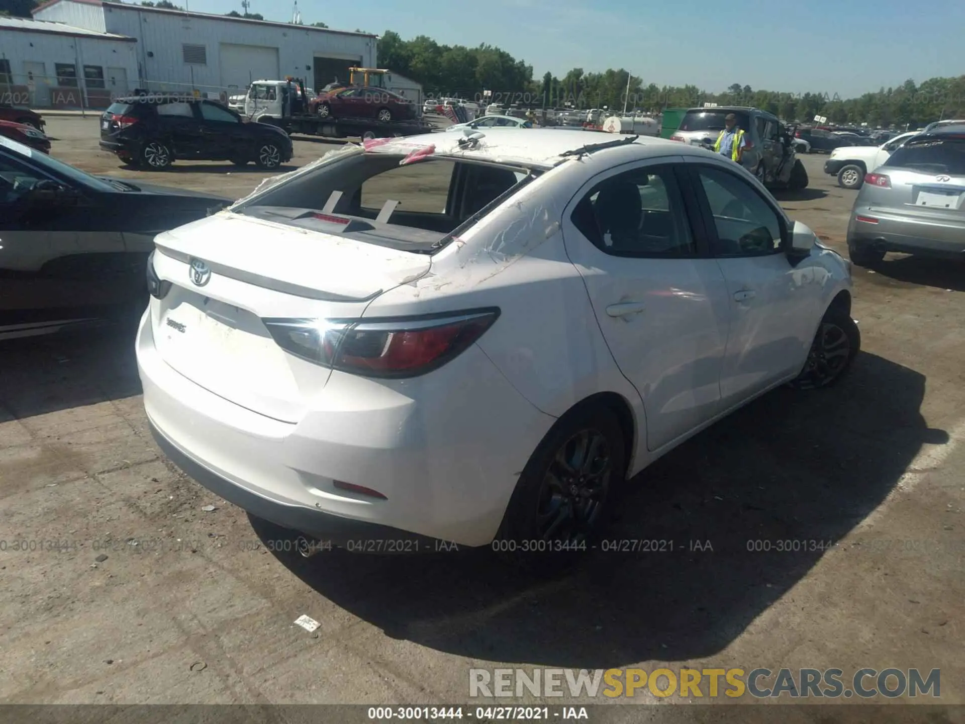 4 Photograph of a damaged car 3MYDLBYV5KY527806 TOYOTA YARIS SEDAN 2019