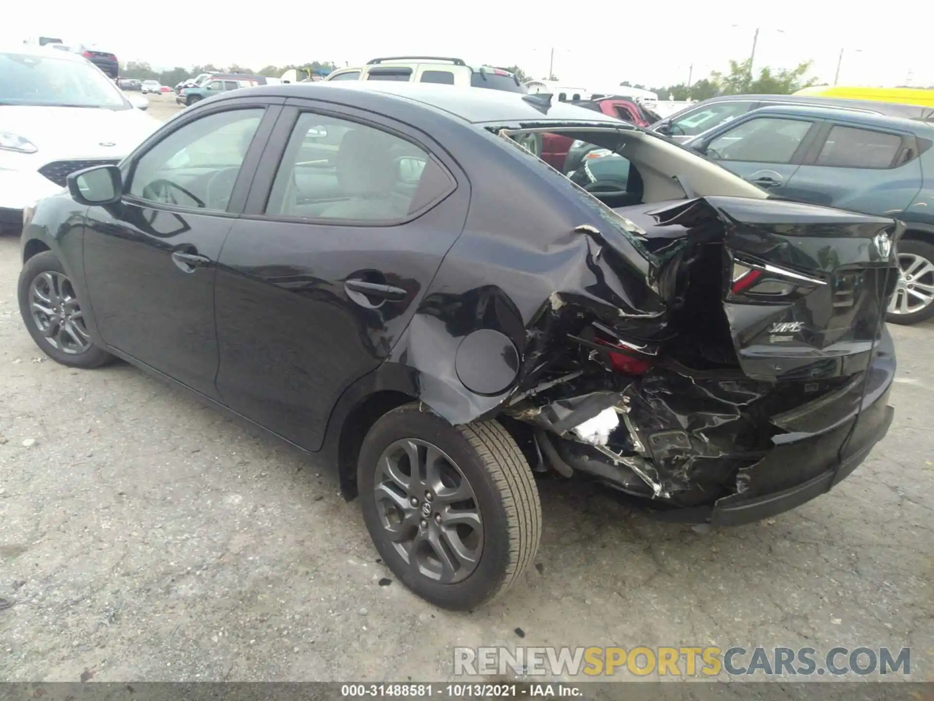 3 Photograph of a damaged car 3MYDLBYV5KY528616 TOYOTA YARIS SEDAN 2019