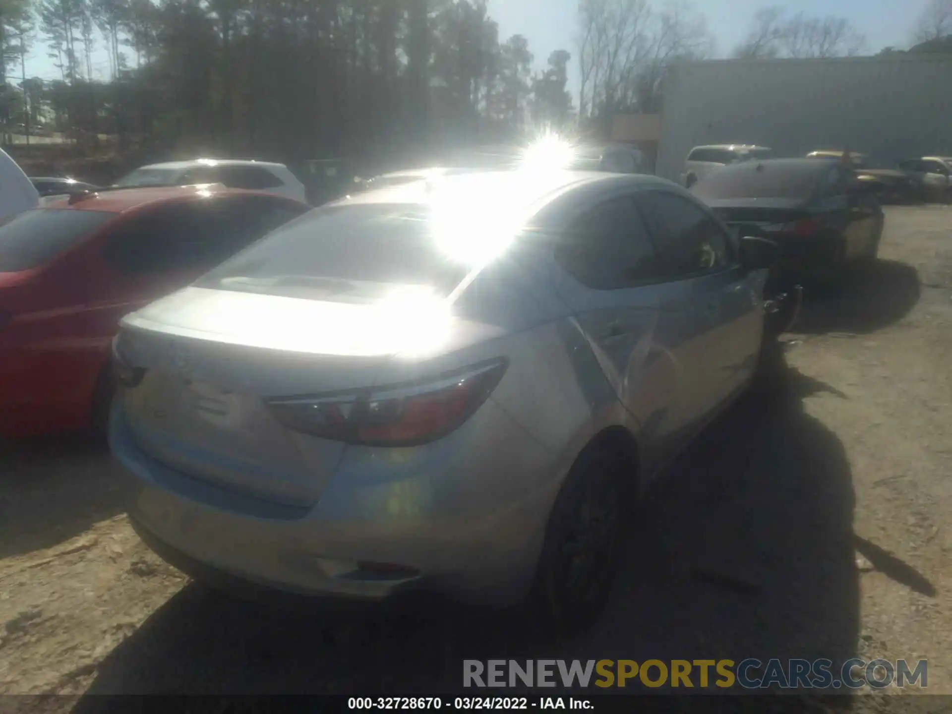 4 Photograph of a damaged car 3MYDLBYV6KY517706 TOYOTA YARIS SEDAN 2019