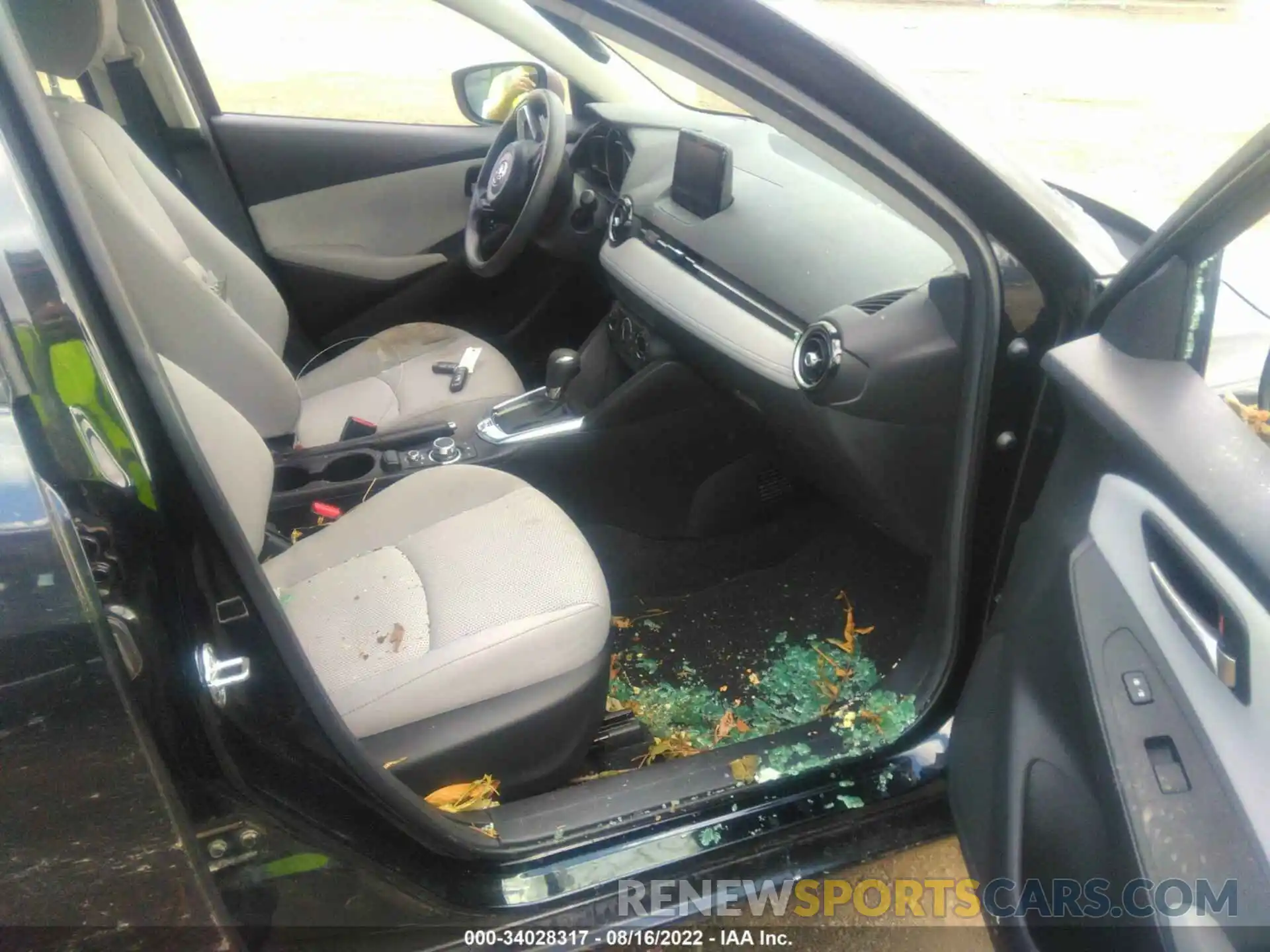 5 Photograph of a damaged car 3MYDLBYV7KY508478 TOYOTA YARIS SEDAN 2019