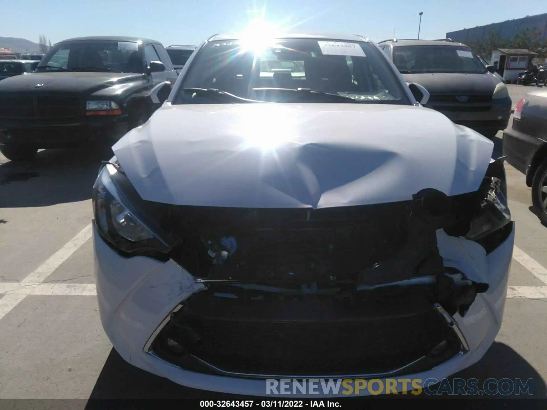 6 Photograph of a damaged car 3MYDLBYV8KY518520 TOYOTA YARIS SEDAN 2019