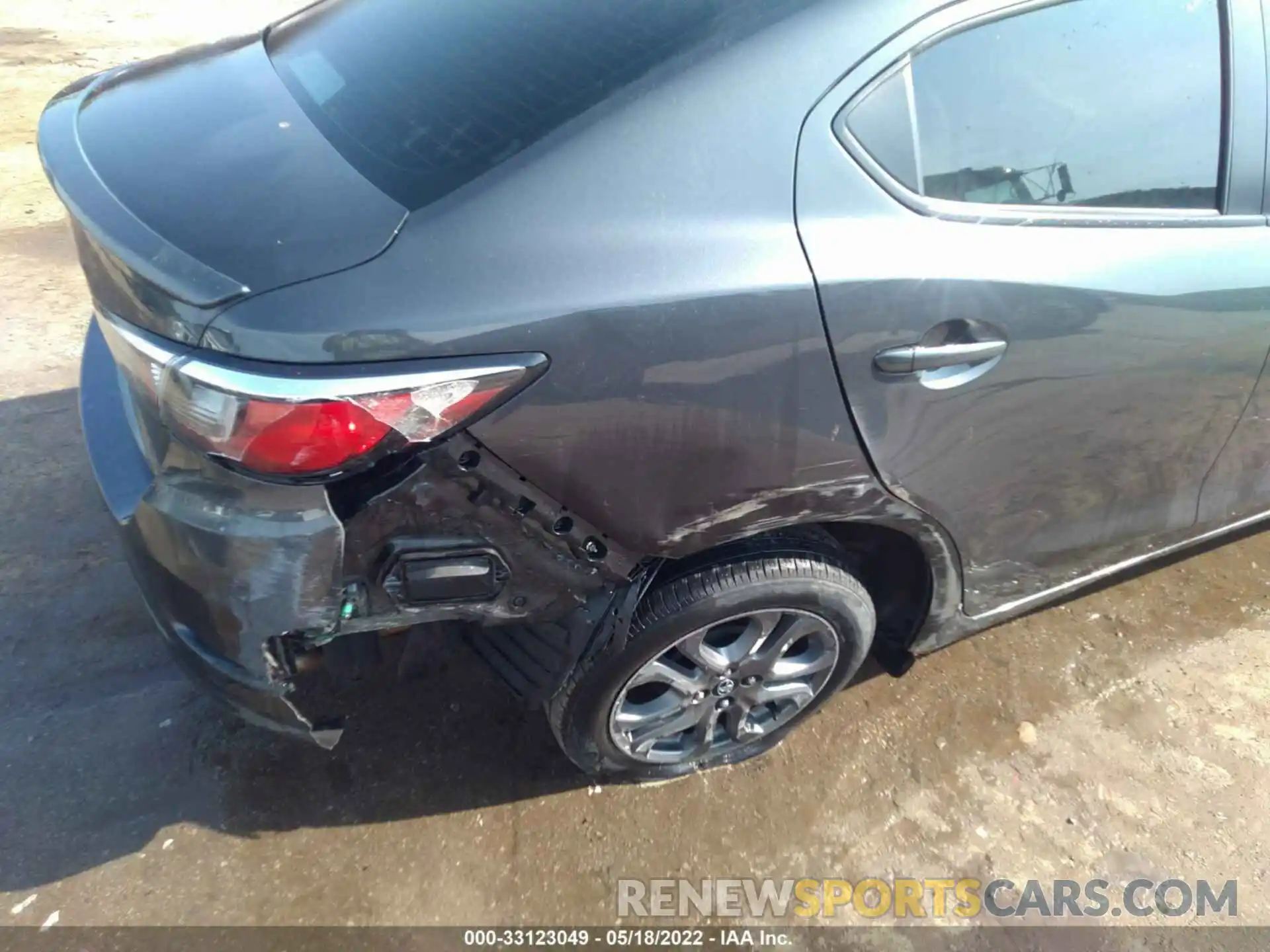 6 Photograph of a damaged car 3MYDLBYV8KY520560 TOYOTA YARIS SEDAN 2019