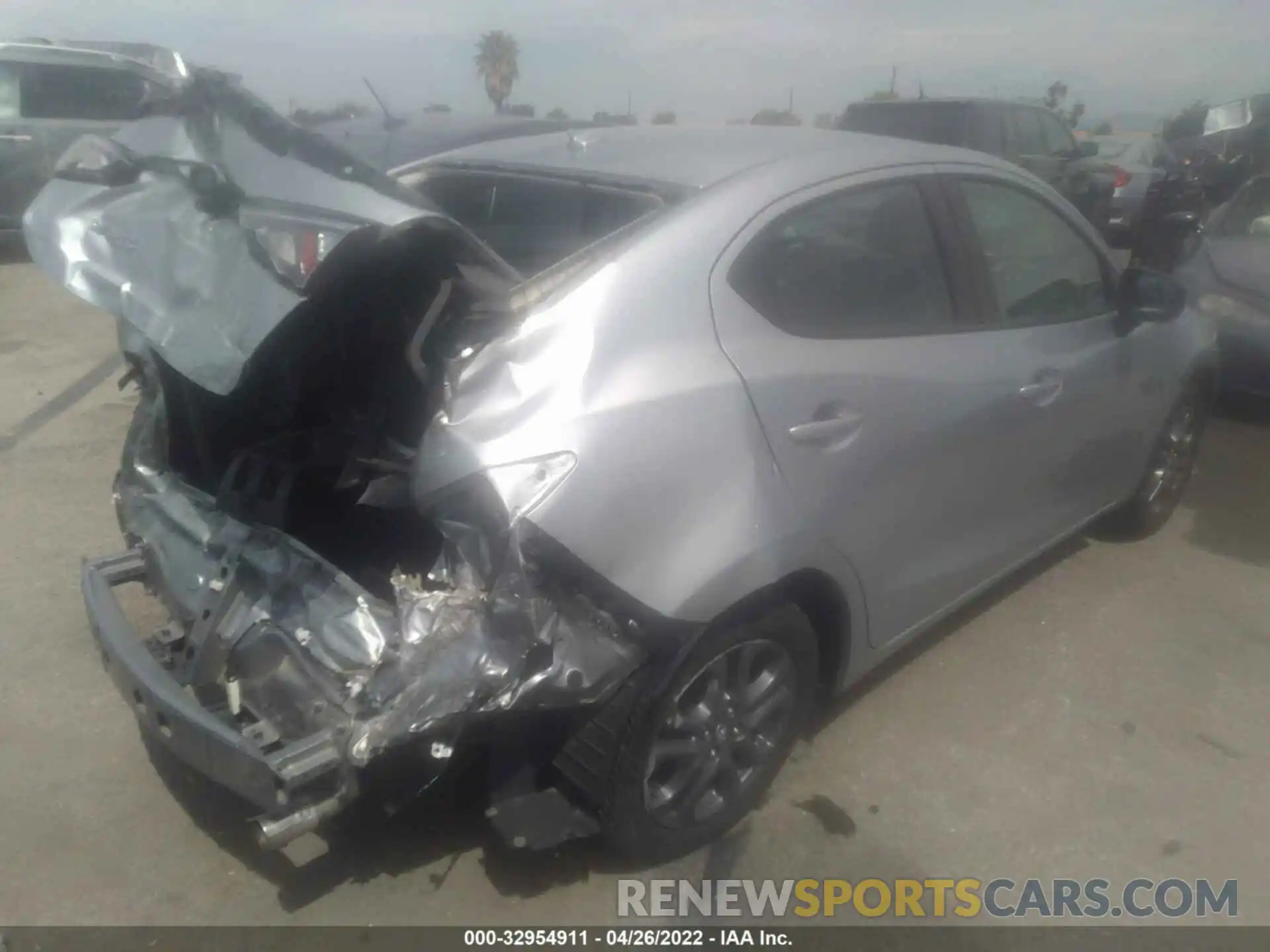 4 Photograph of a damaged car 3MYDLBYV8KY523880 TOYOTA YARIS SEDAN 2019