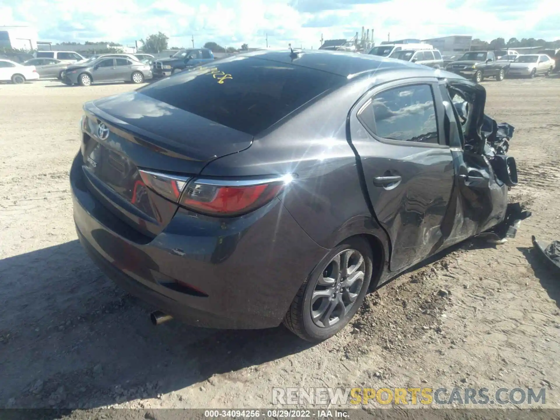 4 Photograph of a damaged car 3MYDLBYVXKY503548 TOYOTA YARIS SEDAN 2019