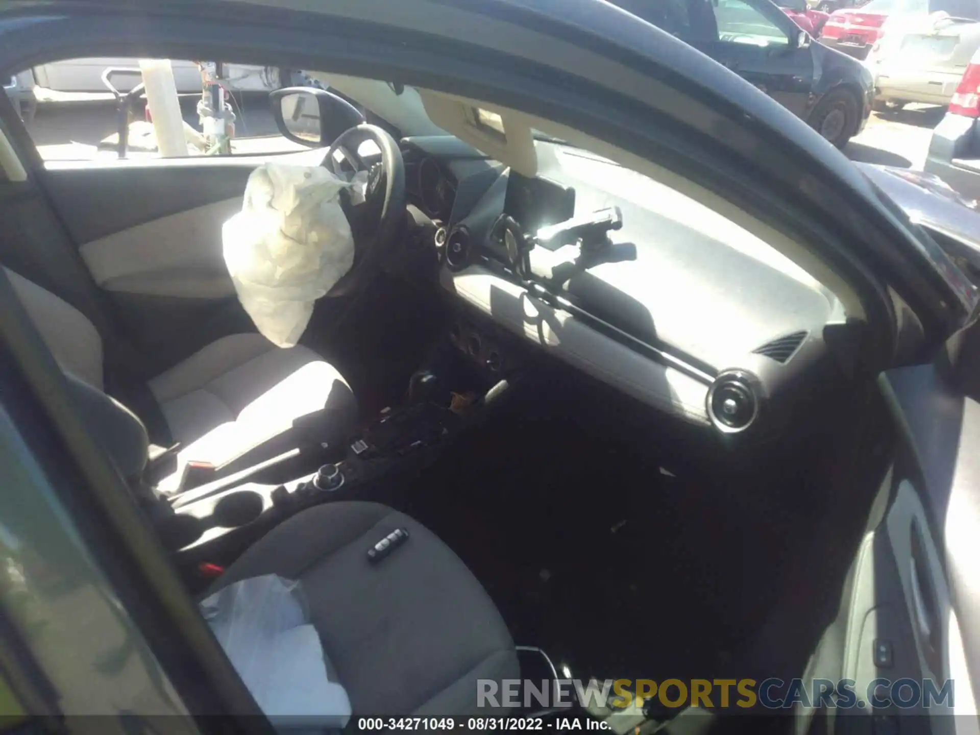 5 Photograph of a damaged car 3MYDLBYVXKY509737 TOYOTA YARIS SEDAN 2019