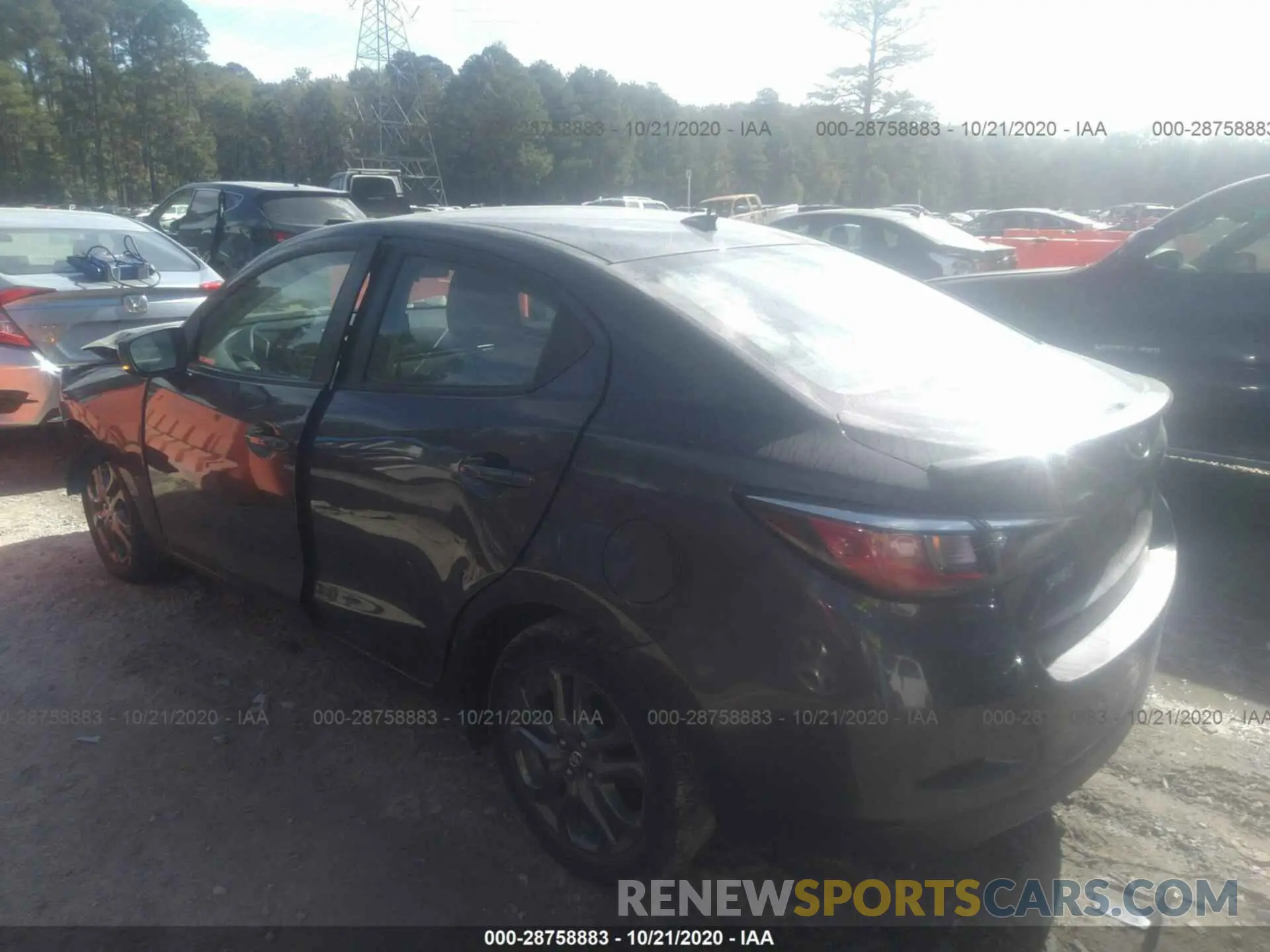 3 Photograph of a damaged car 3MYDLBYVXKY516915 TOYOTA YARIS SEDAN 2019