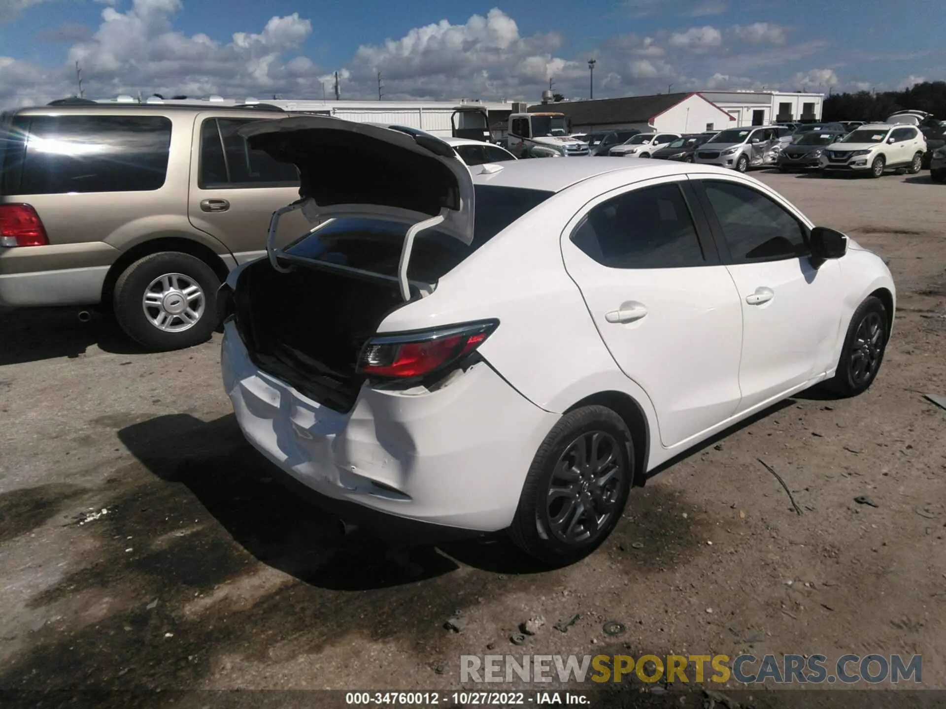 4 Photograph of a damaged car 3MYDLBYVXKY518518 TOYOTA YARIS SEDAN 2019