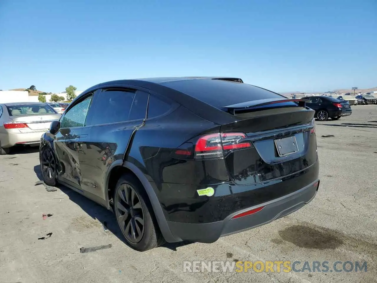 2 Photograph of a damaged car 7SAXCDE52PF393242 TSMR MODEL S 2023